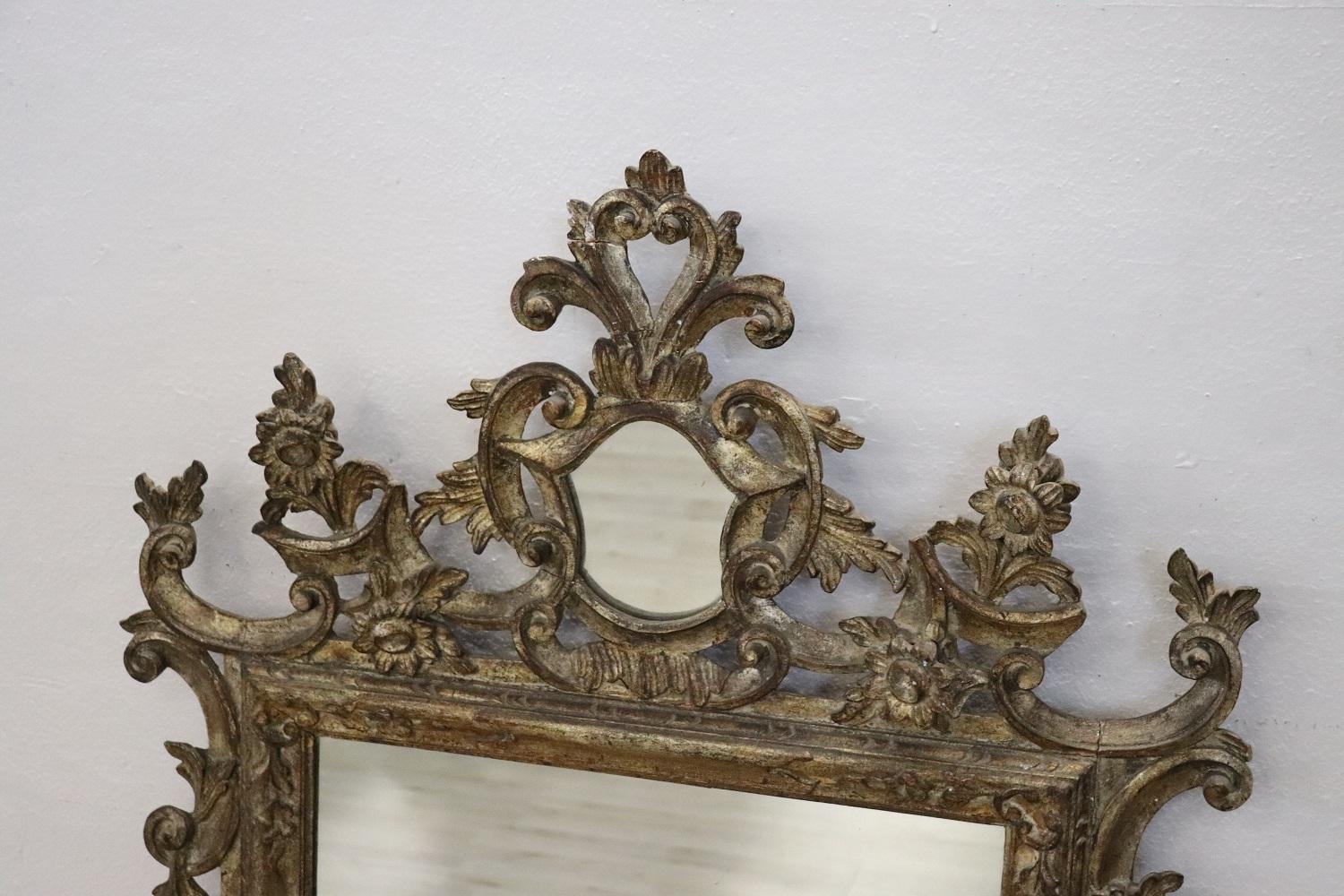 Hand-Carved Early 20th Century Italian Louis XV Style Carved and Silvered Wood Wall Mirror For Sale