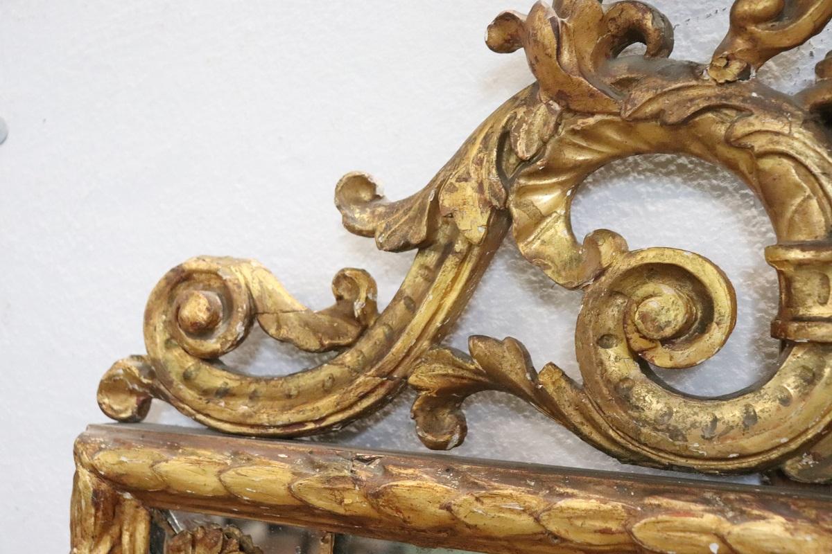 Early 20th Century Italian Louis XV Style Gilt Wood Wall Mirror For Sale 7