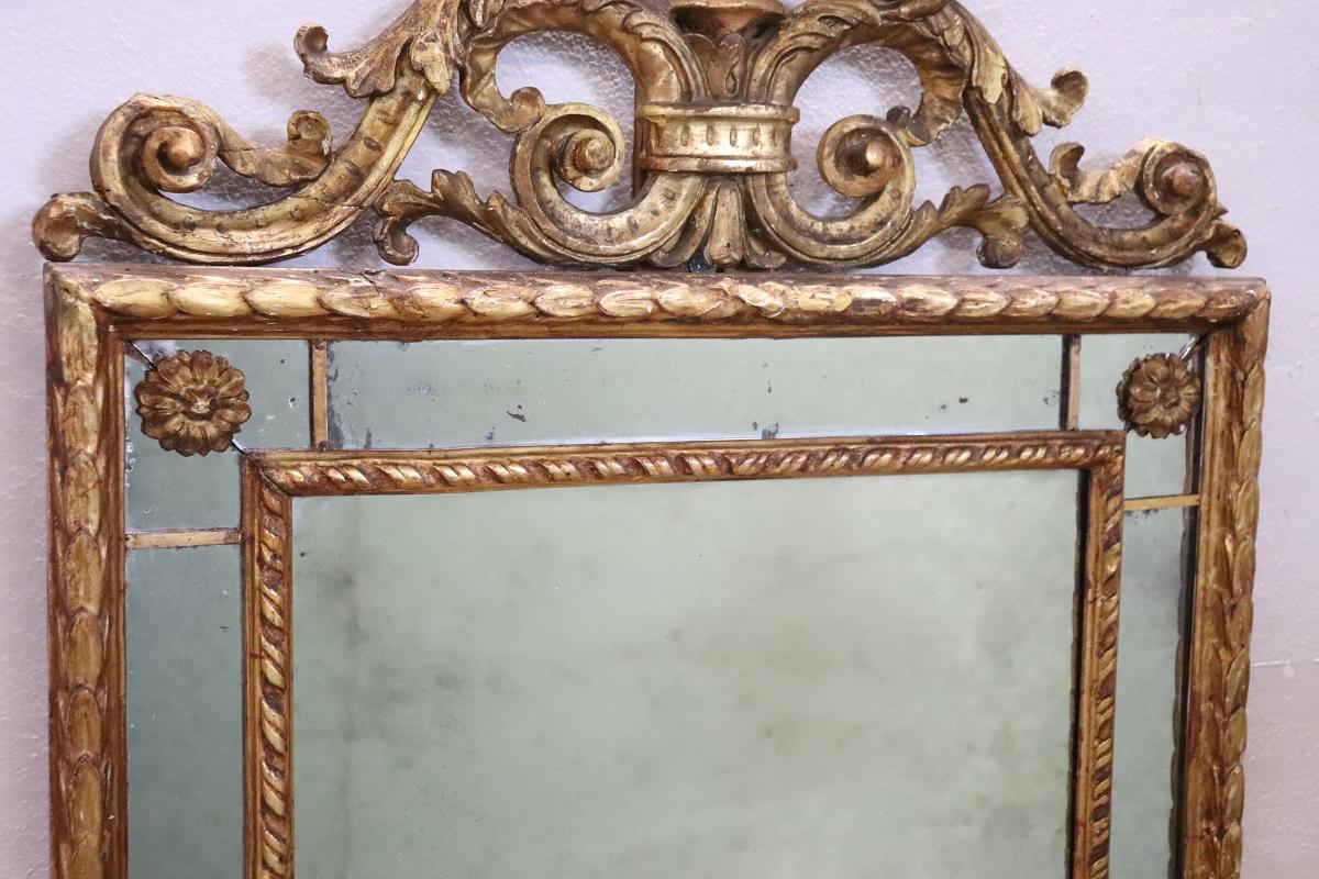Early 20th Century Italian Louis XV Style Gilt Wood Wall Mirror In Good Condition For Sale In Casale Monferrato, IT