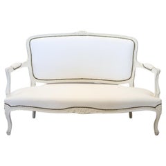 Early 20th Century Italian Louis XV Style White Lacquered Wood Settee