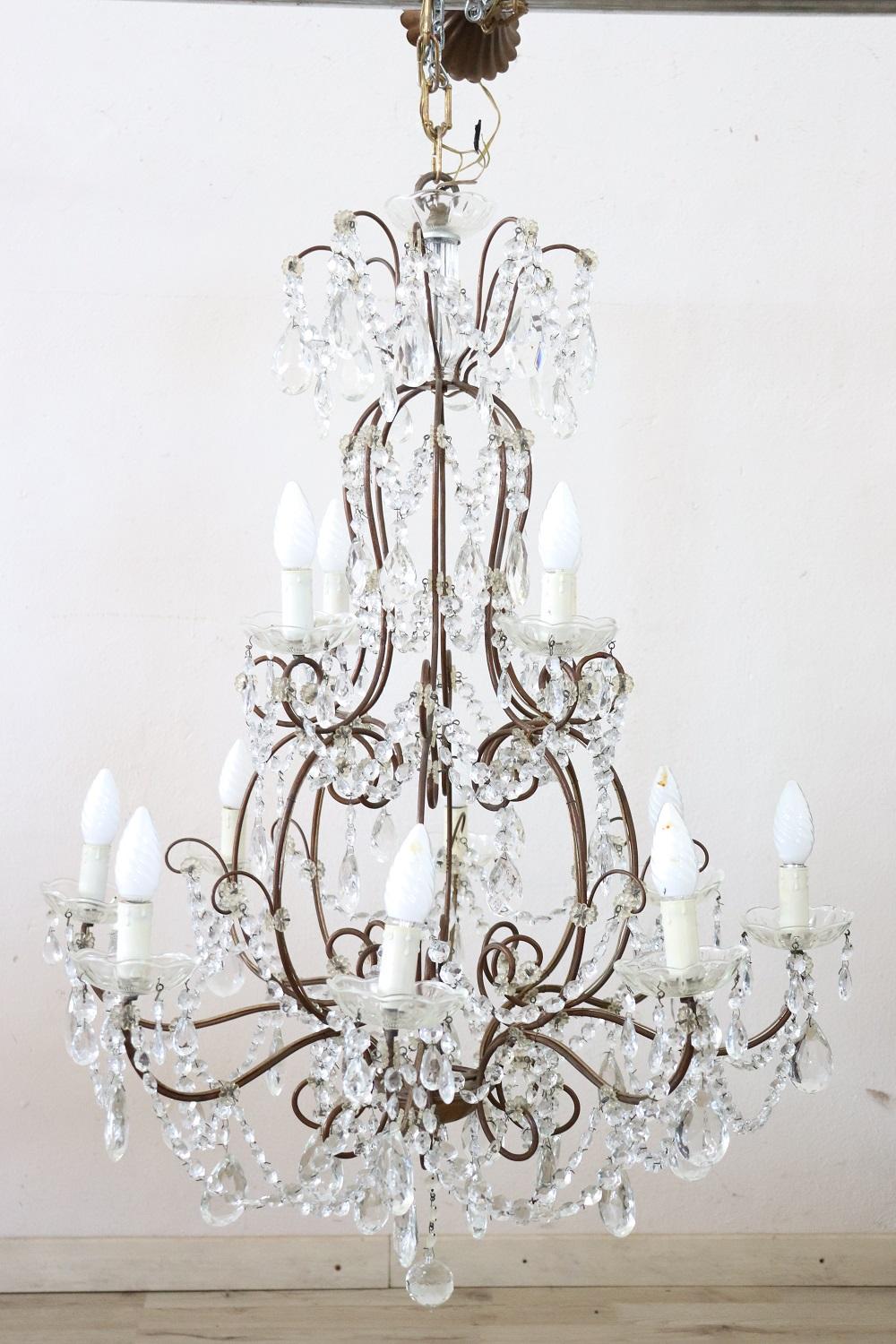 Early 20th Century Italian Louis XVI Style Bronze and Crystals Chandelier In Excellent Condition In Casale Monferrato, IT