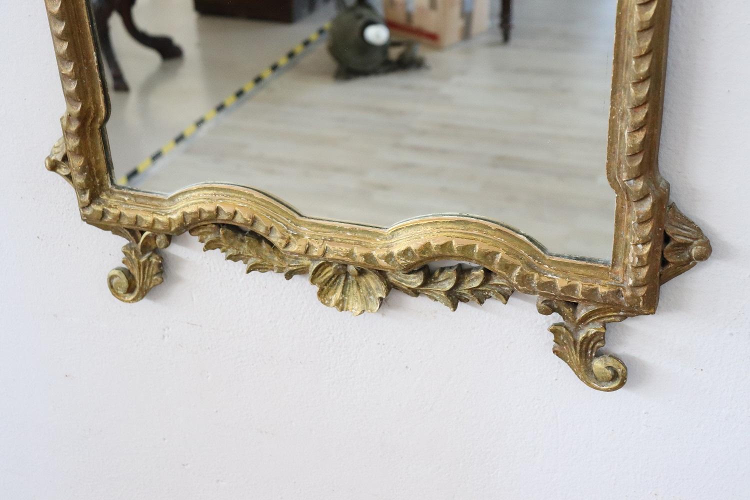 Early 20th Century Italian Louis XVI Style Carved and Gilded Wood Wall Mirror For Sale 2