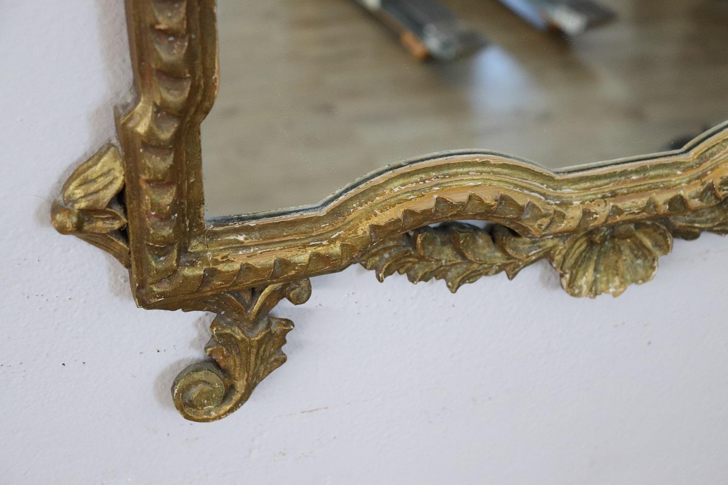 Early 20th Century Italian Louis XVI Style Carved and Gilded Wood Wall Mirror For Sale 4