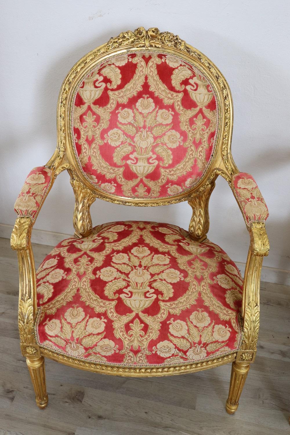 Ensemble de salon ou ensemble de salon doré de style Louis XVI italien du début du XXe siècle en vente 5