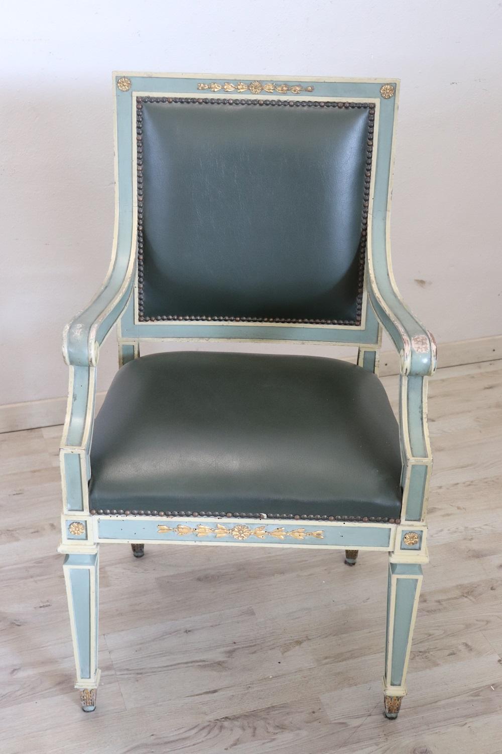 Anfang des 20. Jahrhunderts Italienische Sessel im Louis-XVI-Stil (Louis XVI.) im Angebot