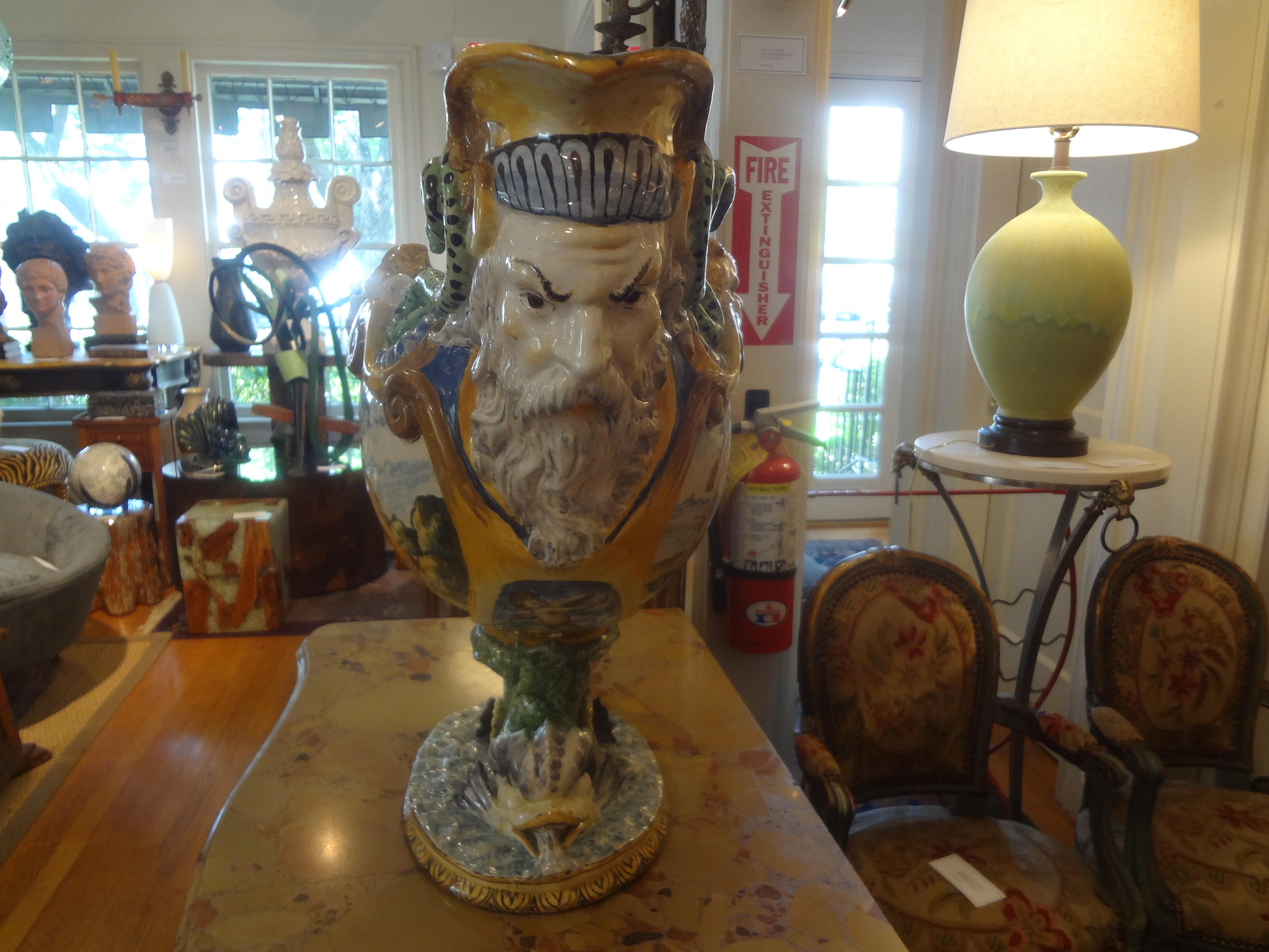 Early 20th Century Italian Majolica Urn In Good Condition For Sale In Houston, TX