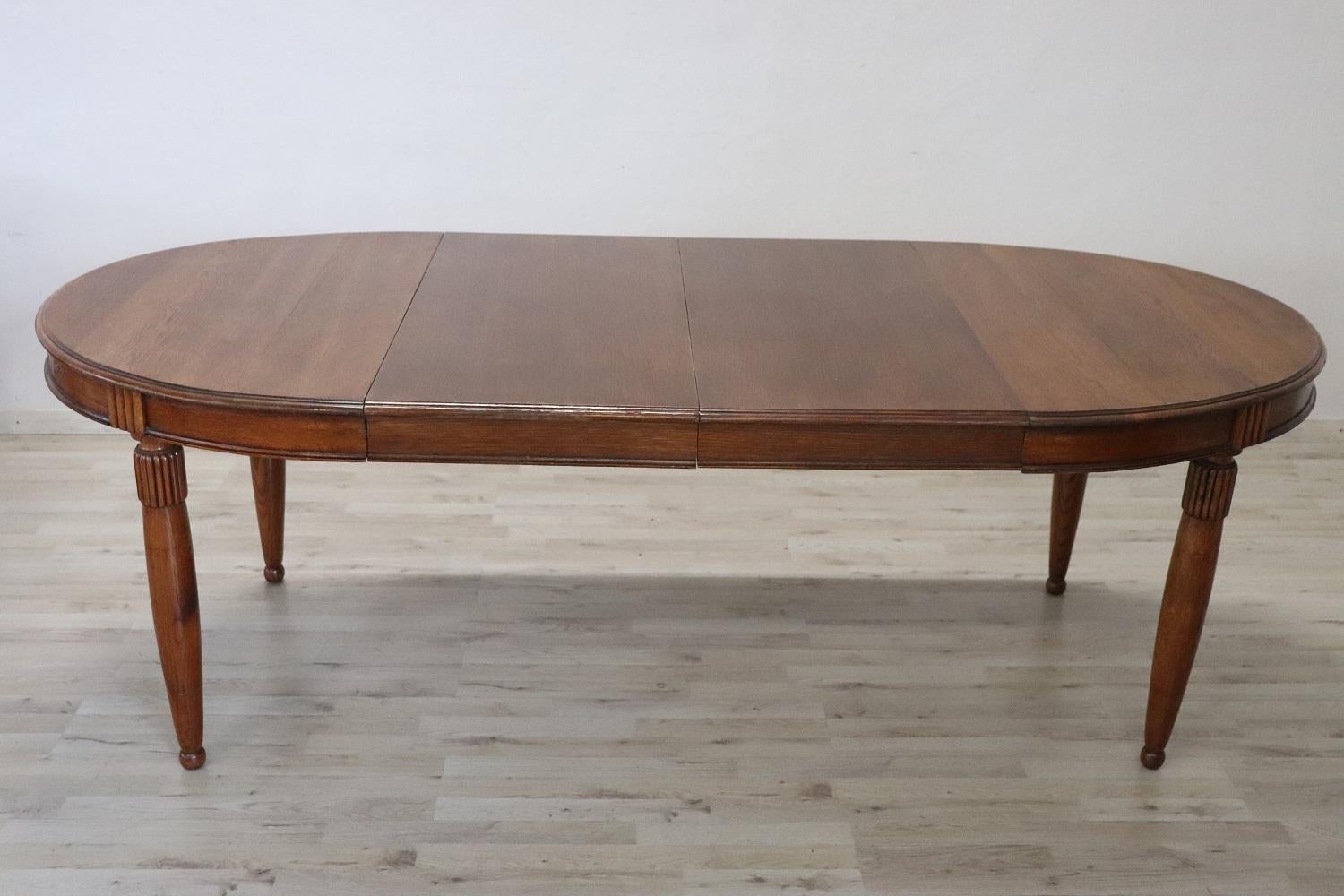 Early 20th Century Italian Oak Wood Oval Extendable Antique Dining Room Table 1