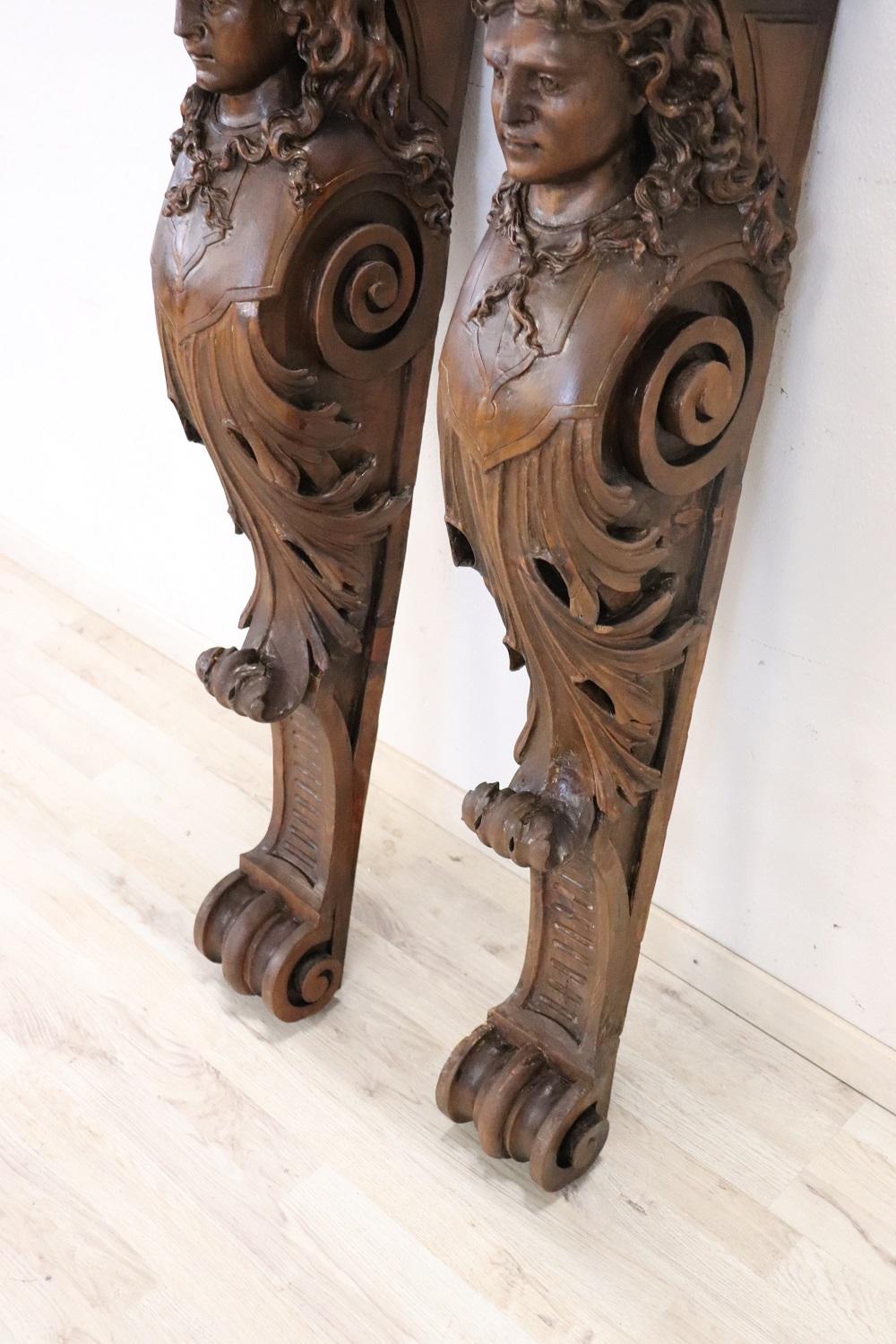 Hand-Carved Early 20th Century Italian Pair of Caryatid Pilasters in Carved Walnut For Sale