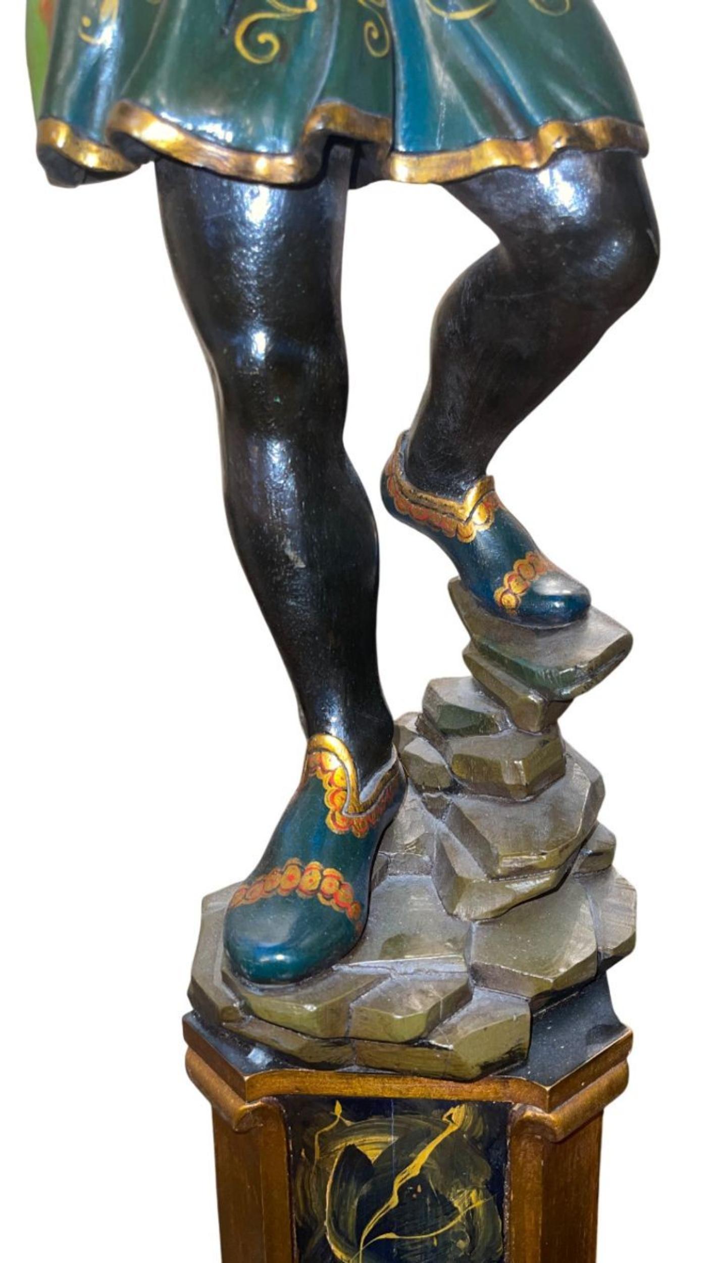 Early 20th Century Italian Pair of Polychrome Blackamoor Carved Wood Figures in vendita 2