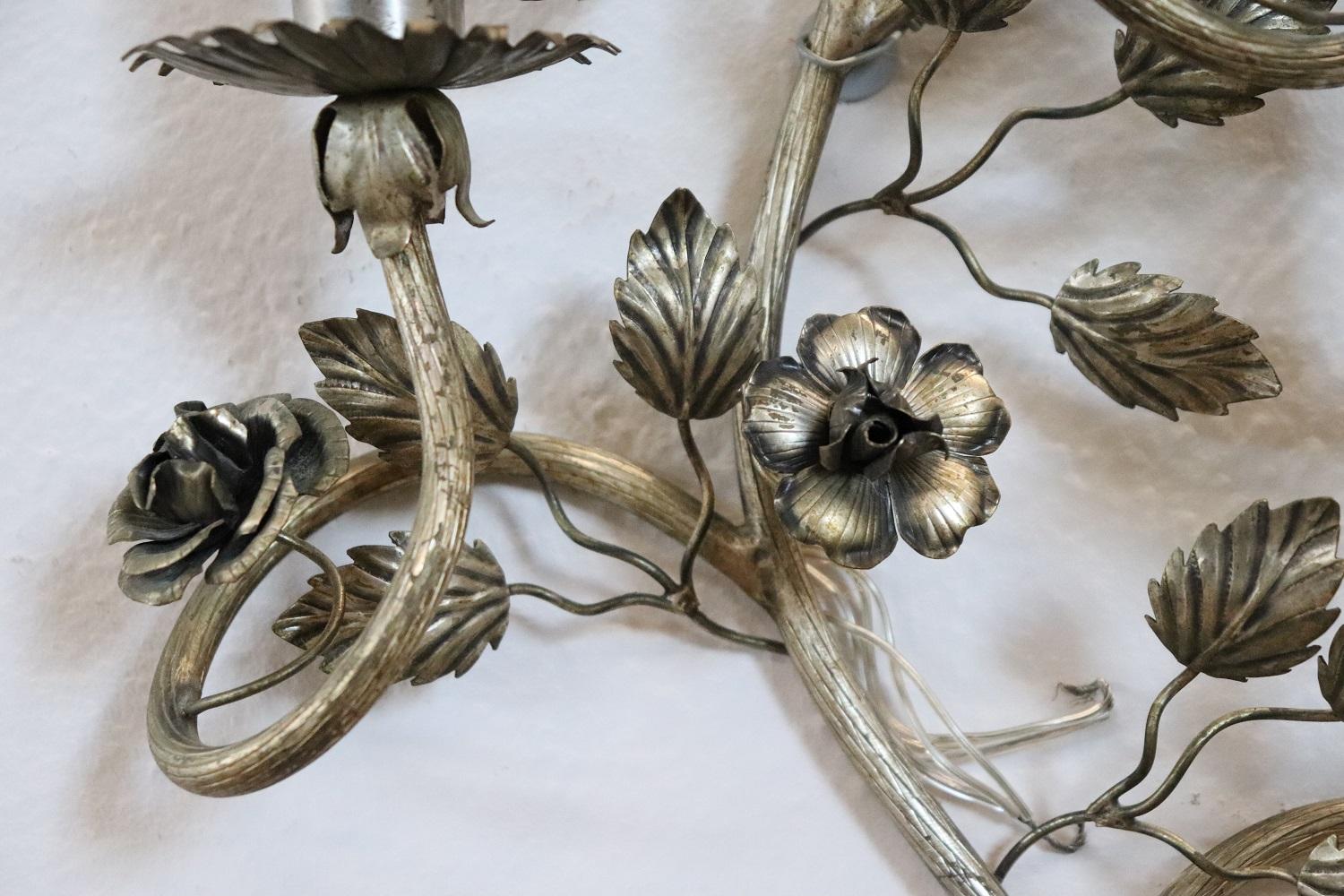 Early 20th Century Italian Pair of Wall Lights or Sconces in Silvered Metal For Sale 2