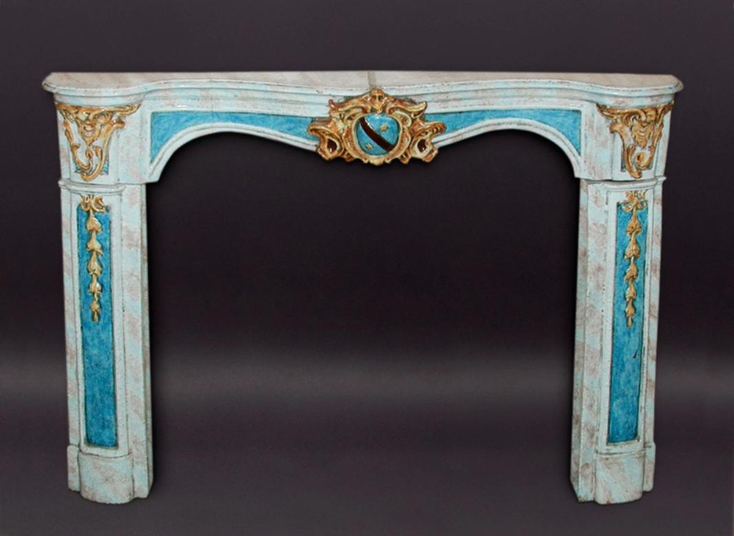 Early 20th Century Italian Polychrome Ceramic Mantel In Good Condition For Sale In New Orleans, LA