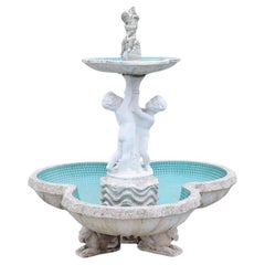 Fontana da giardino neoclassica del XX secolo con statua