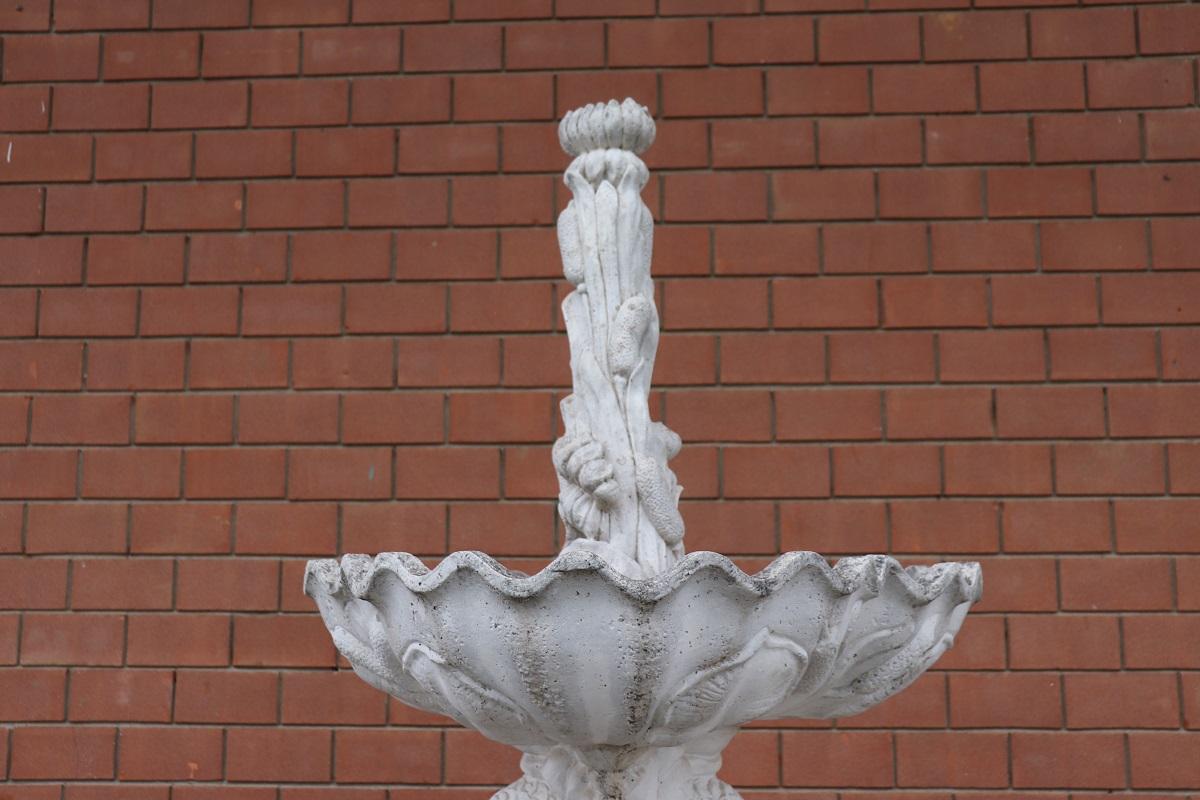 Early 20th Century Italian Rare Neoclassical Garden Large Fountains, Set of 2 In Good Condition For Sale In Casale Monferrato, IT