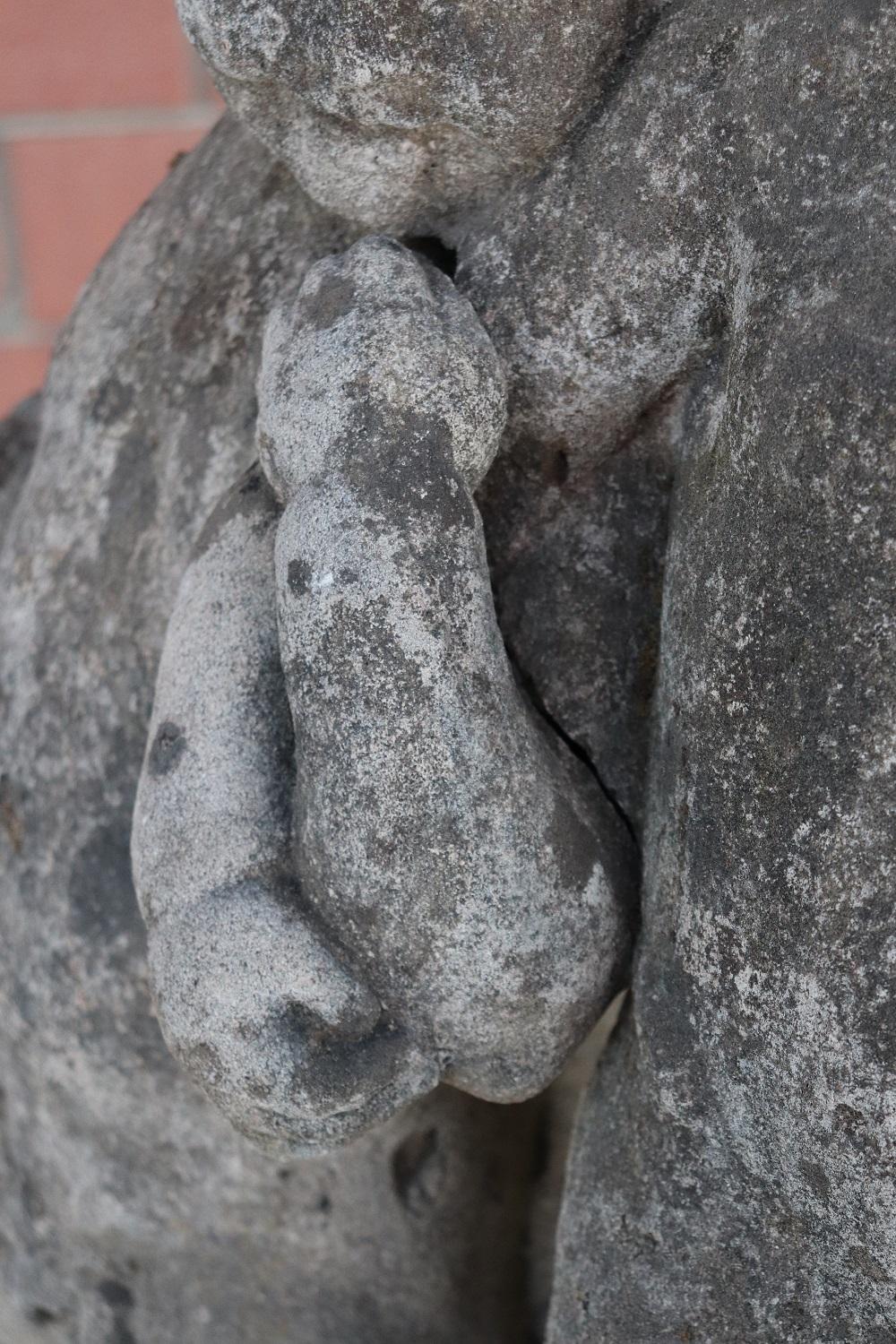 Pierre Statue de jardin italienne rare en pierre de Vicenza du début du XXe siècle en vente