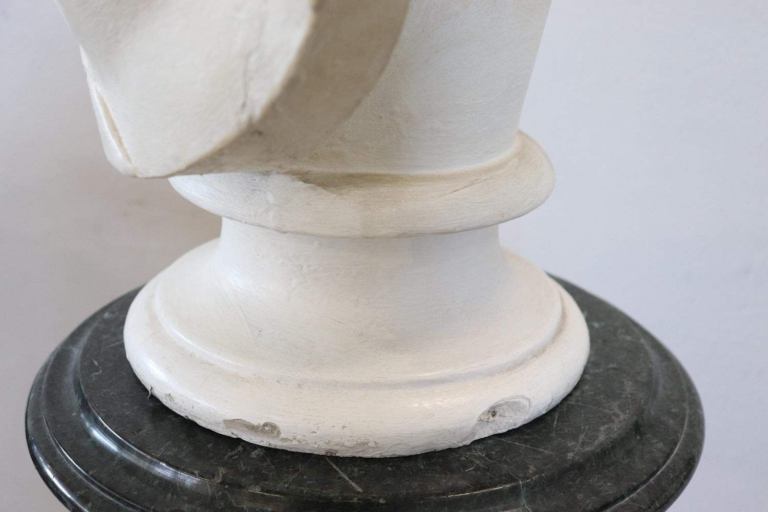 Buste d'Apollon en plâtre - Sculpture italienne du début du XXe siècle en vente 7
