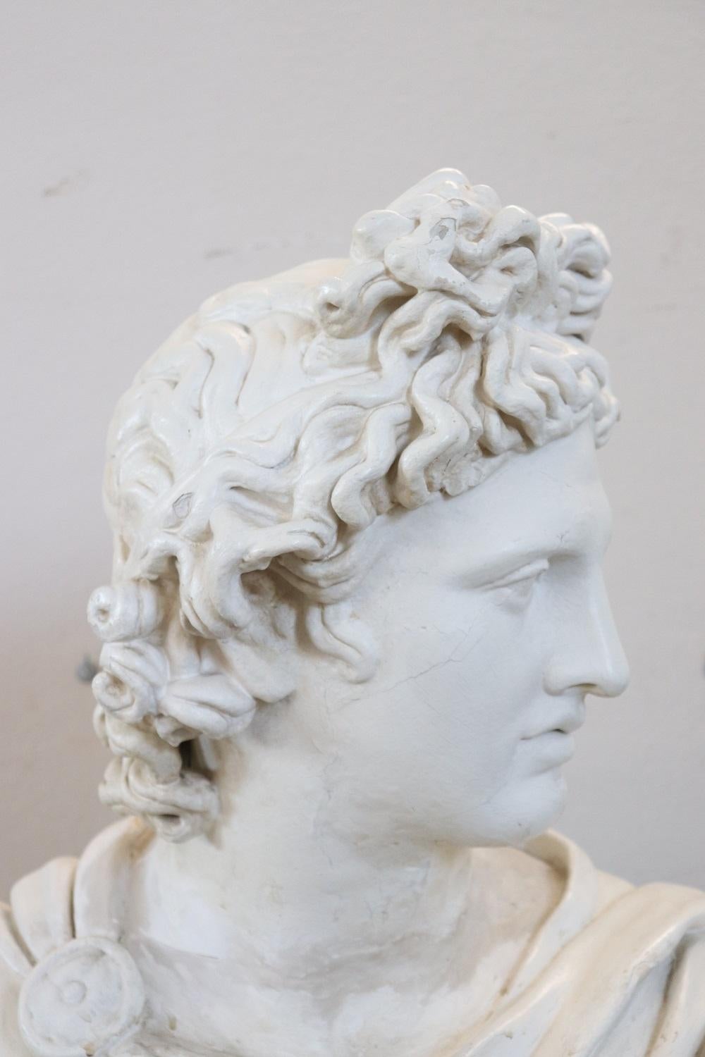 Refined Italian sculpture in plaster. The bust is a reproduction of a famous marble statue 