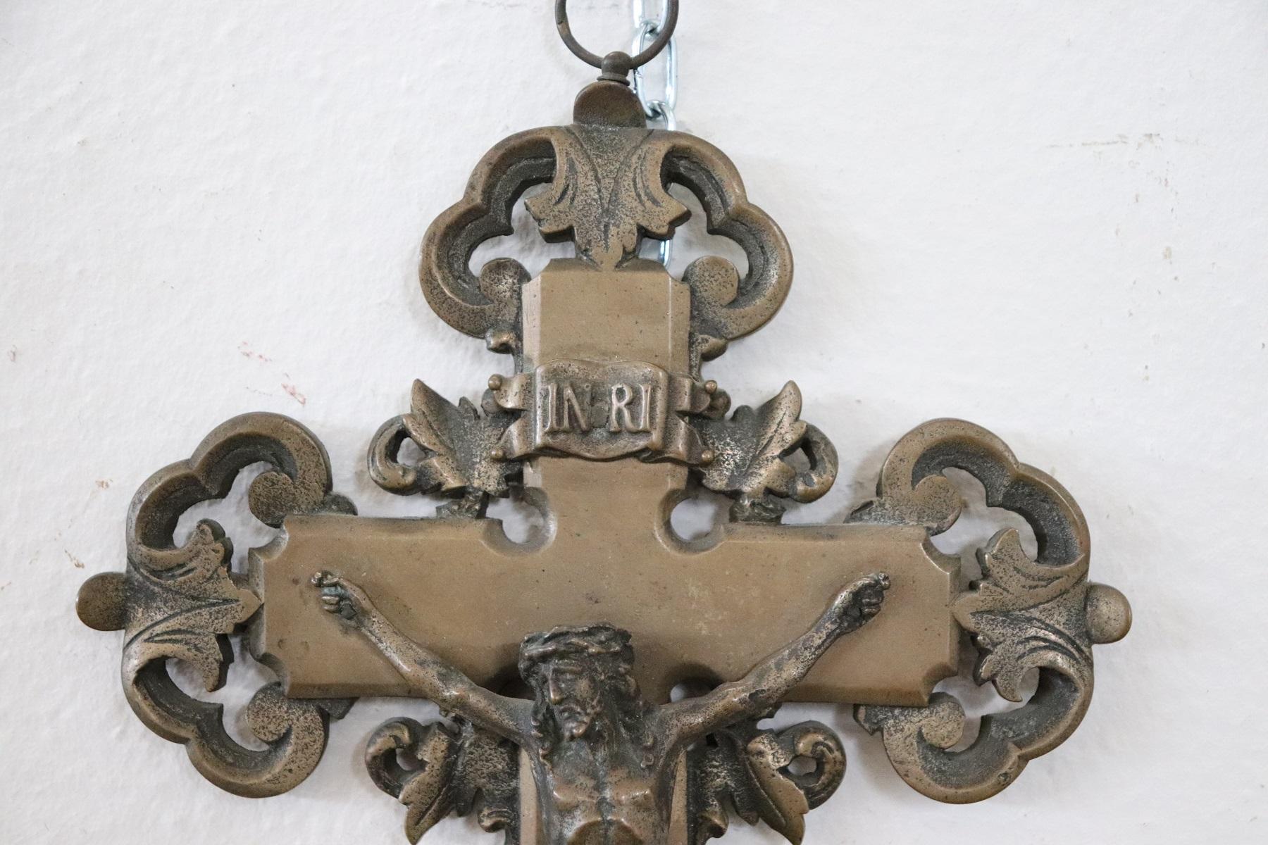 Refined sculpture in bronze. Refined and delicate figure of Jesus Christ on the cross. Great artistic quality please look at the details from the face to the body. Bronze with beautiful antique patina.