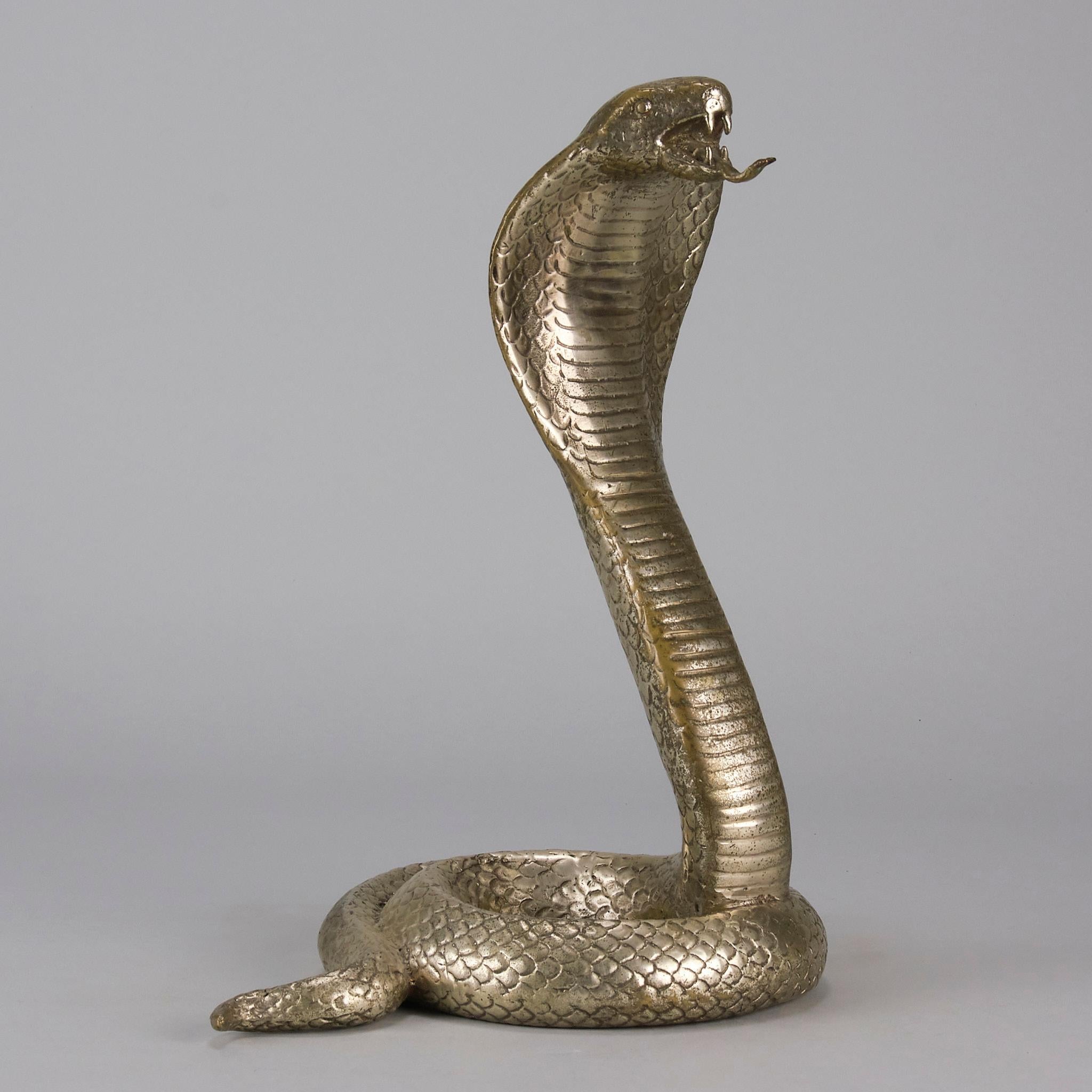 Italienische versilberte Bronze des frühen 20. Jahrhunderts „Rearing Snake“ (Gegossen) im Angebot