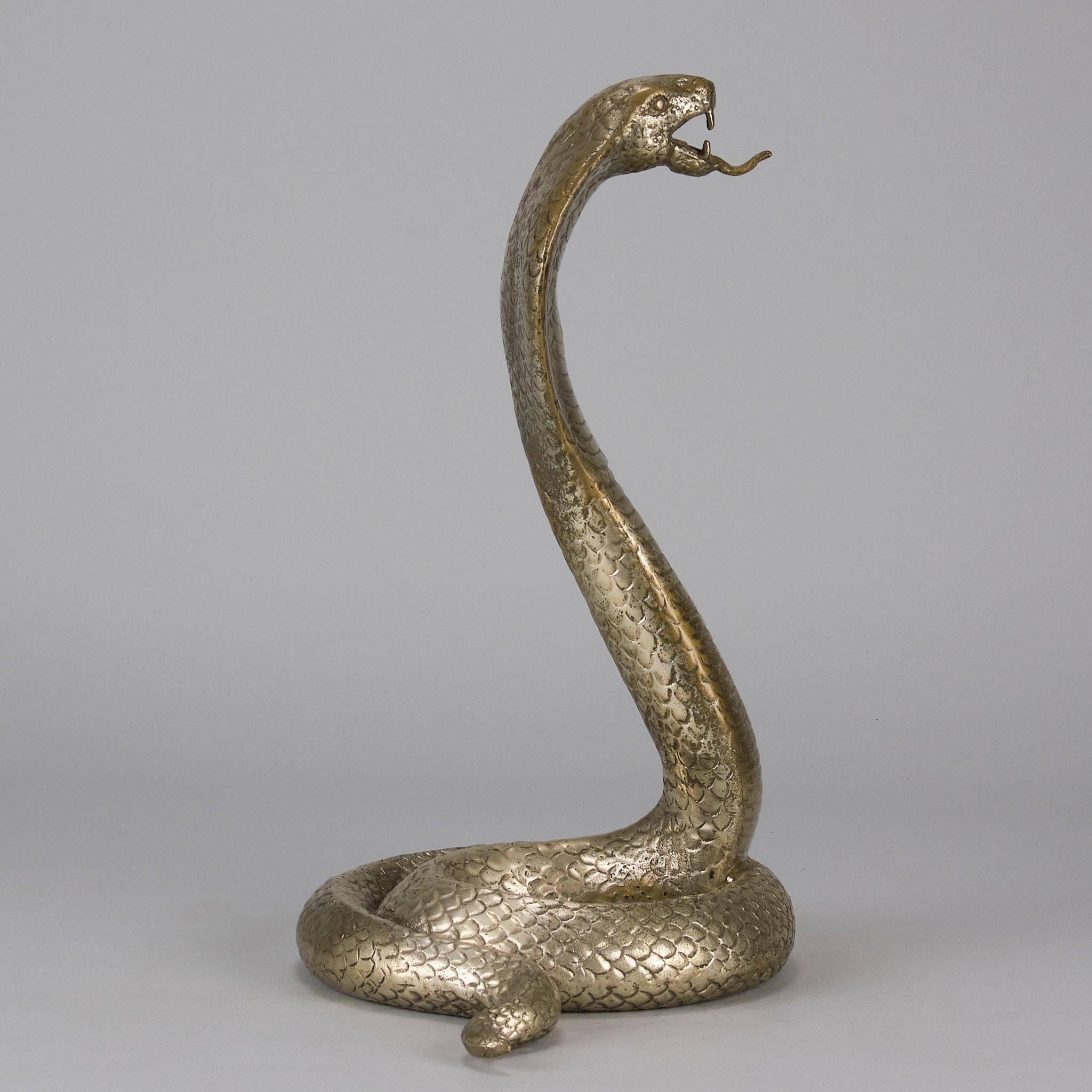 Italienische versilberte Bronze des frühen 20. Jahrhunderts „Rearing Snake“ im Zustand „Hervorragend“ im Angebot in London, GB
