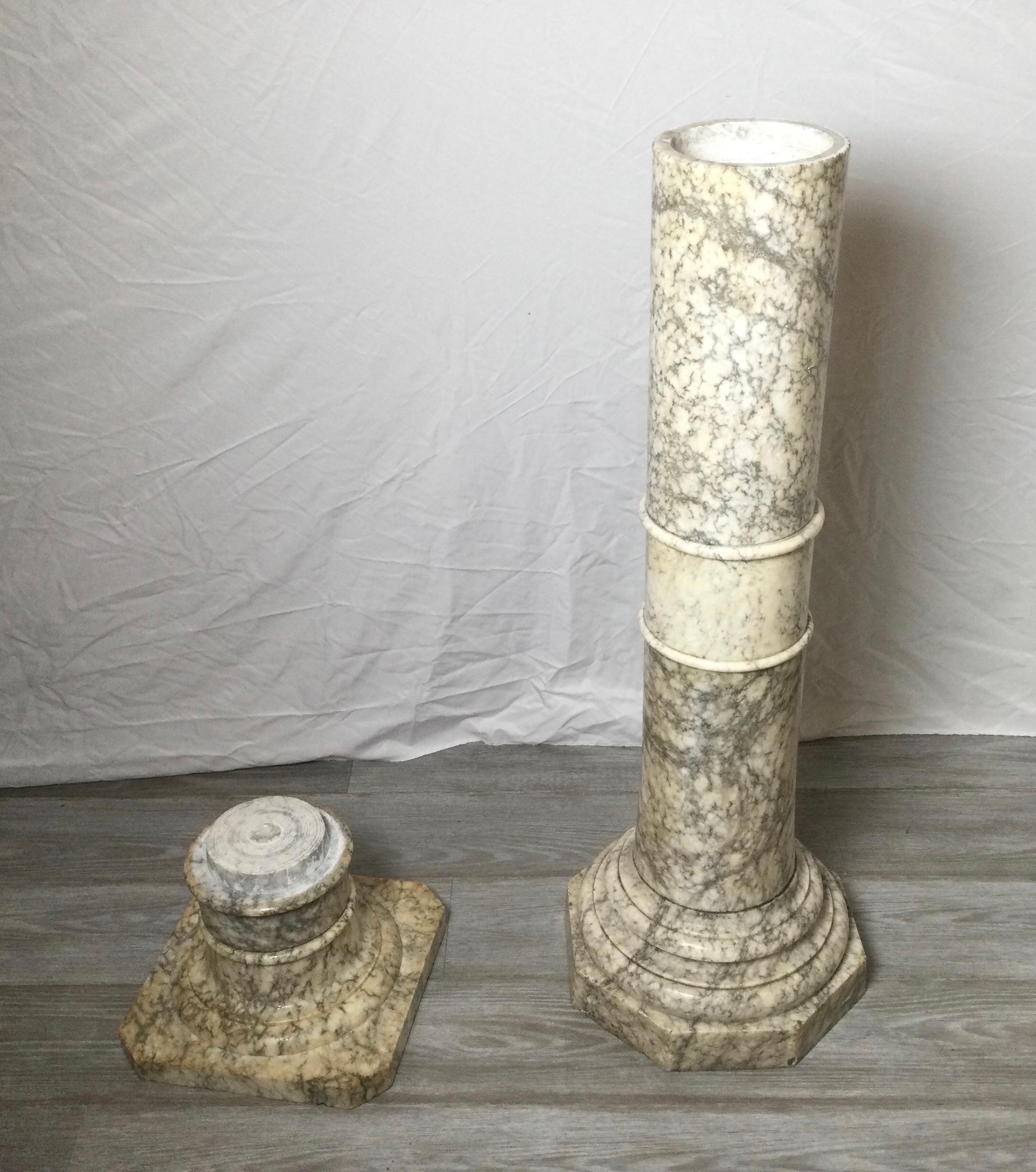 Early 20th Century Italian Solid Marble Rotating Pedestal  For Sale 5