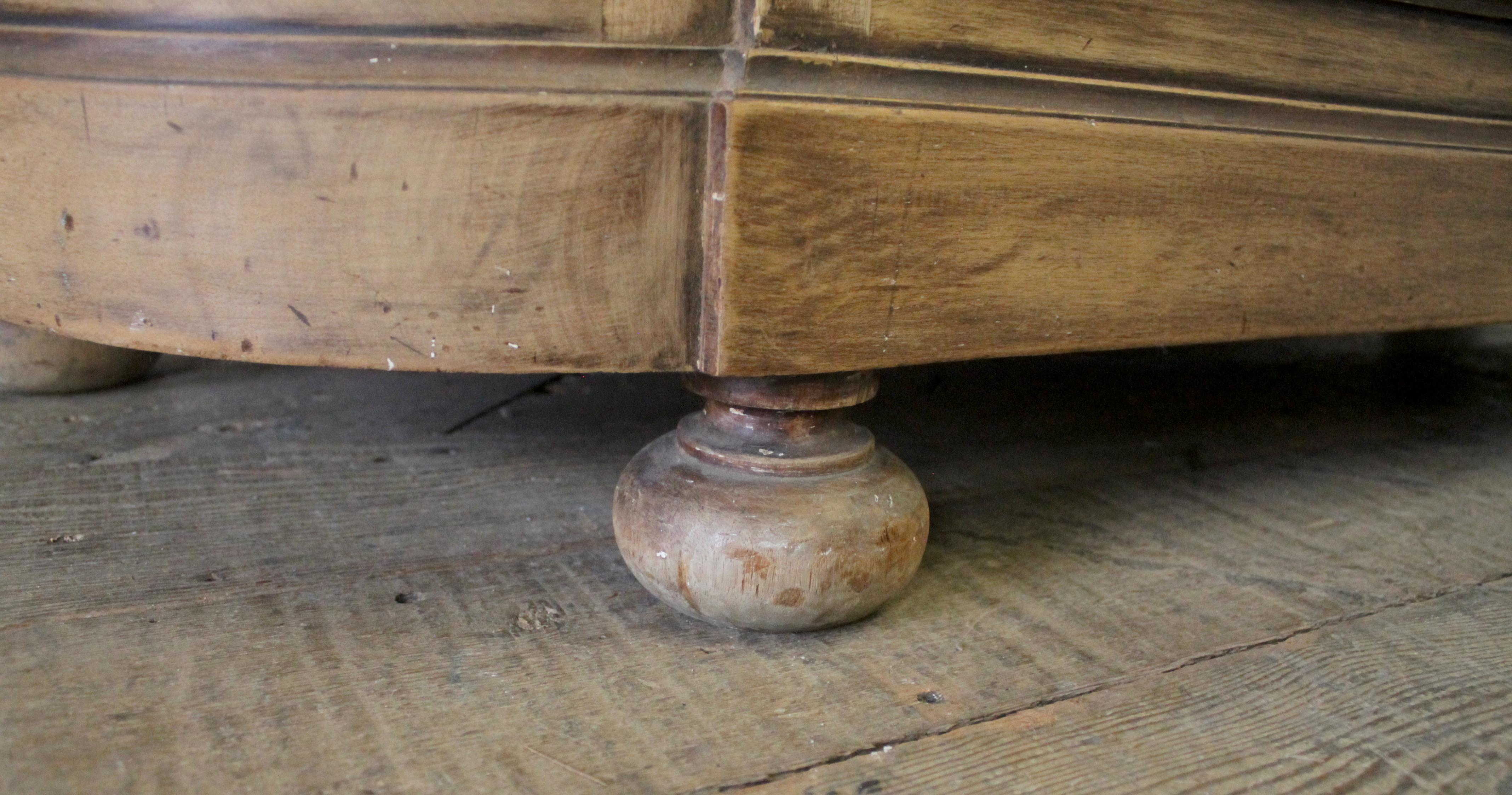 Early 20th Century Italian Trumeau Mirror with Planter Stand For Sale 9