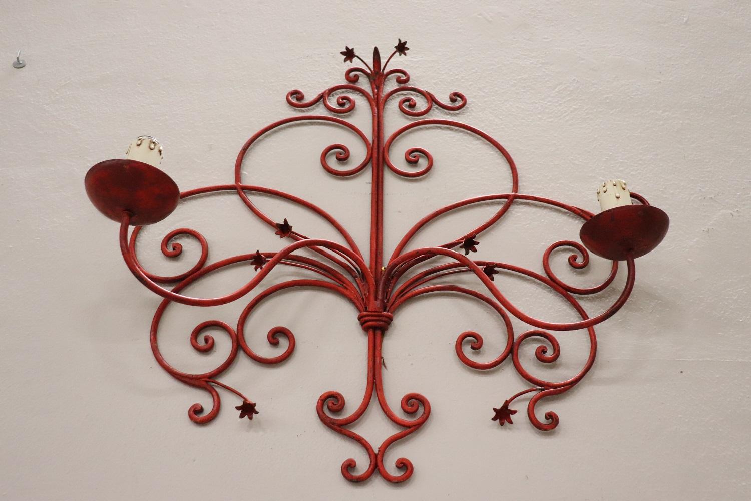 Early 20th Century Italian Wall Light or Sconce in Red Lacquered Iron For Sale 7