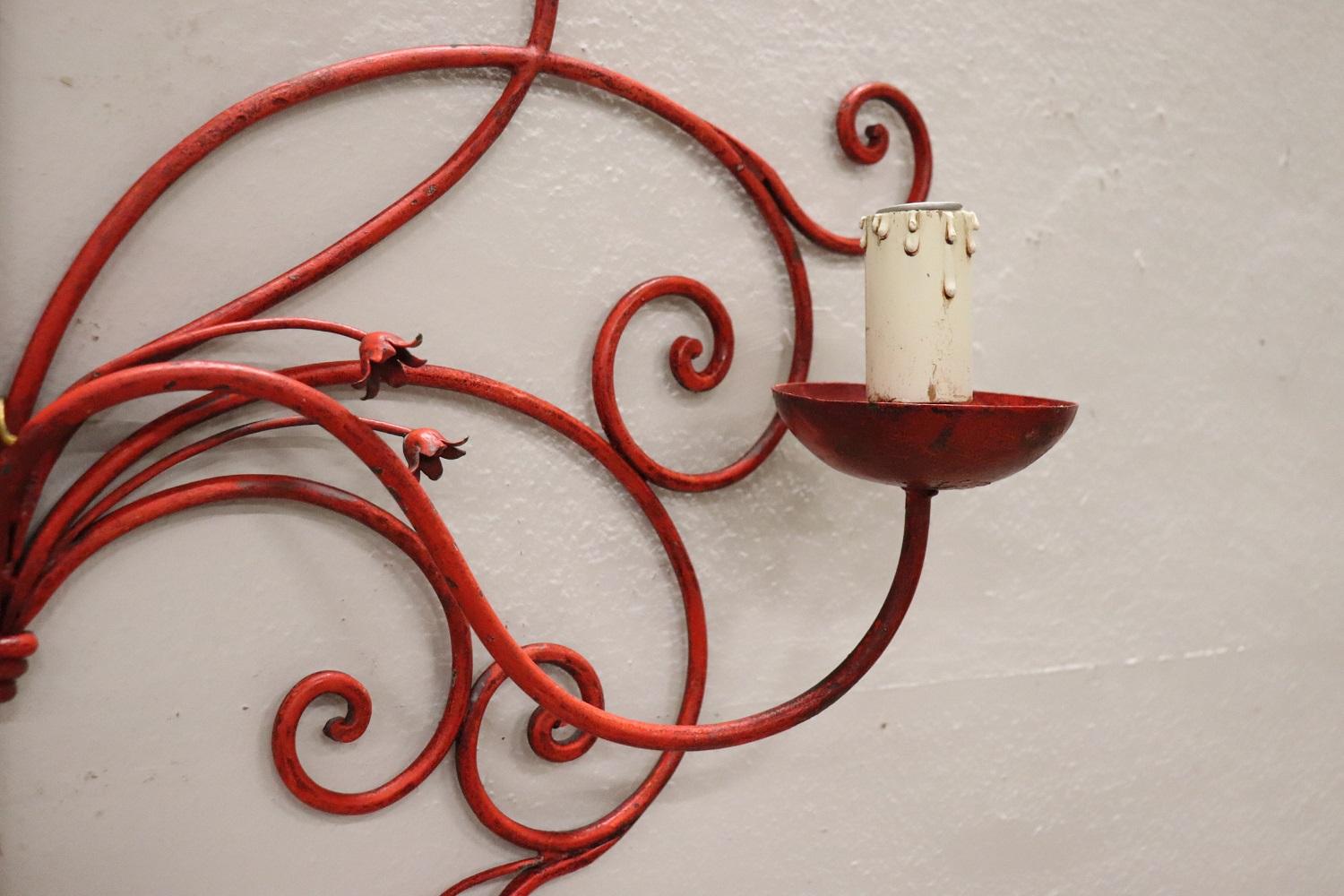 Early 20th Century Italian Wall Light or Sconce in Red Lacquered Iron For Sale 5