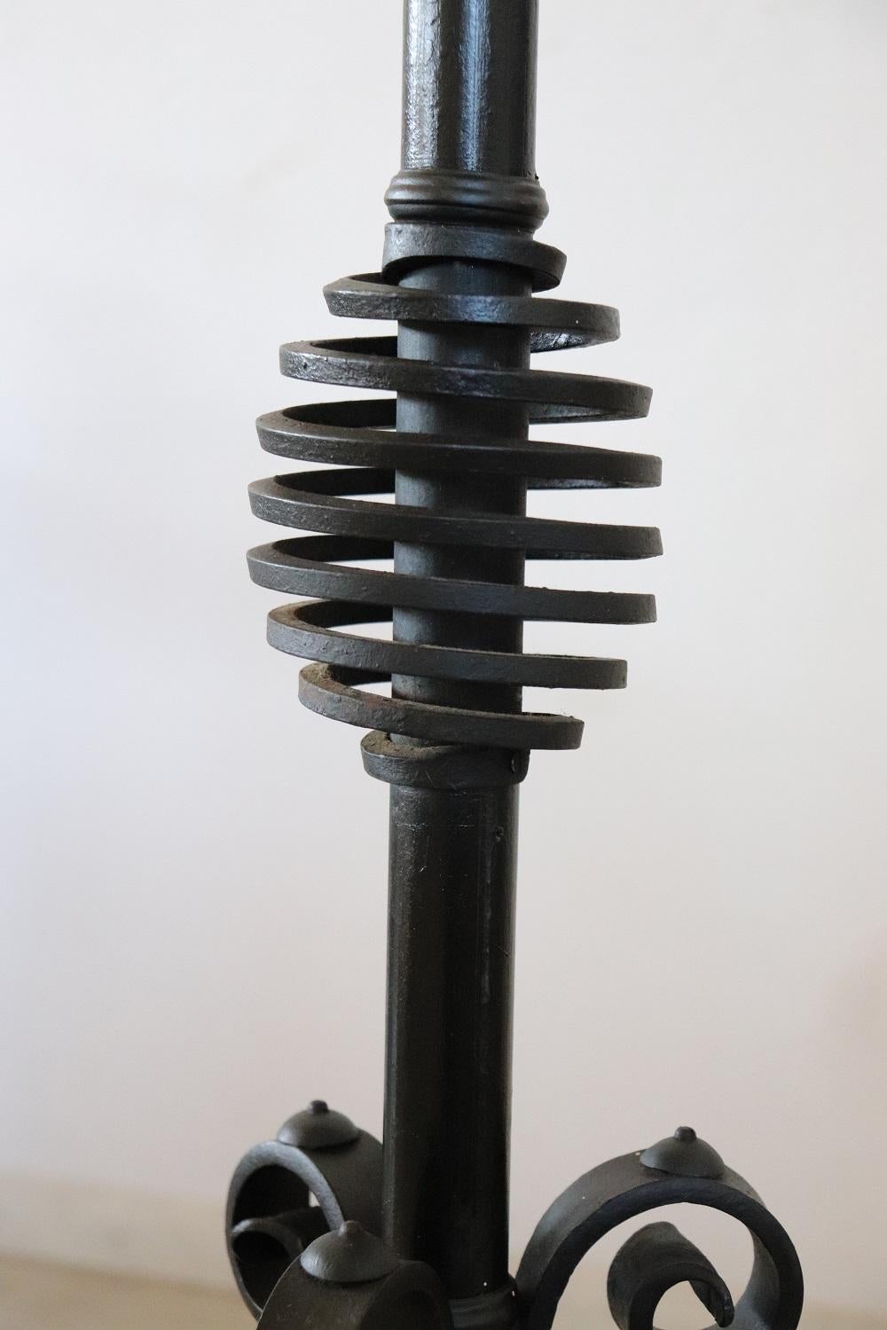 Early 20th Century Italian Wrought Iron Floor Lamp, Height Adjustable For Sale 5