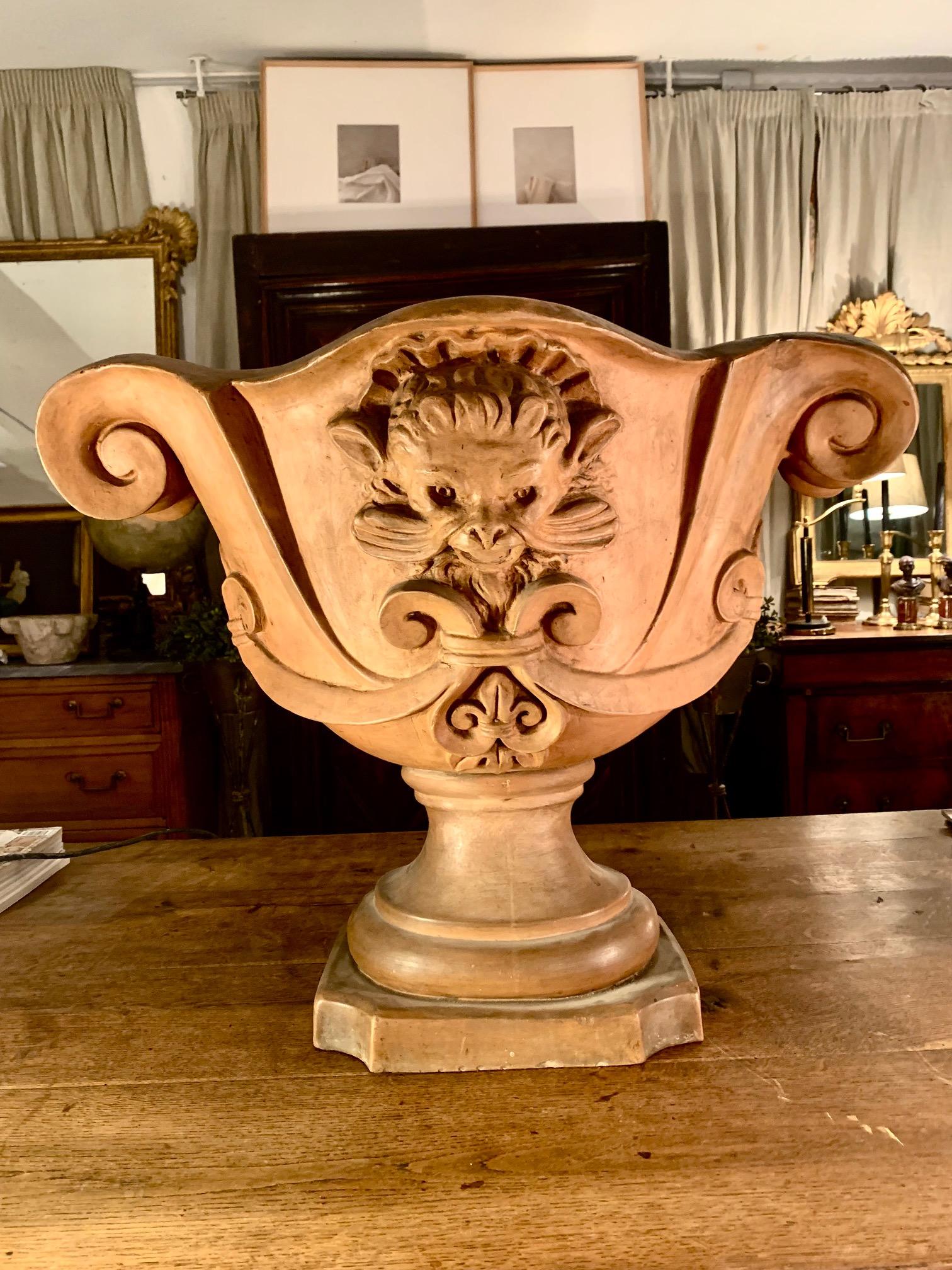 Dekorative Terrakotta-Vase/ Urne aus Italien, frühes 20. Jahrhundert im Angebot 5