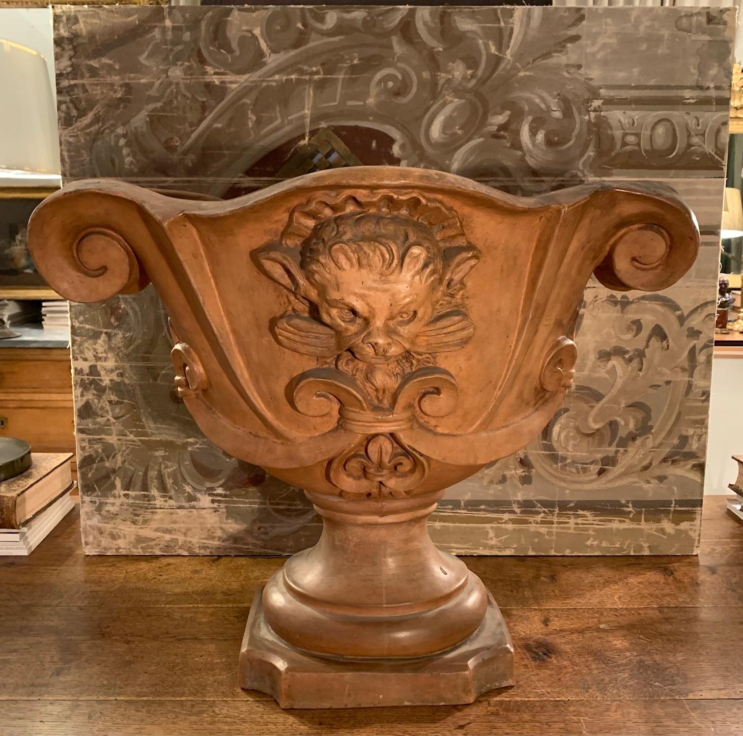Dekorative Terrakotta-Vase/ Urne aus Italien, frühes 20. Jahrhundert im Angebot 7