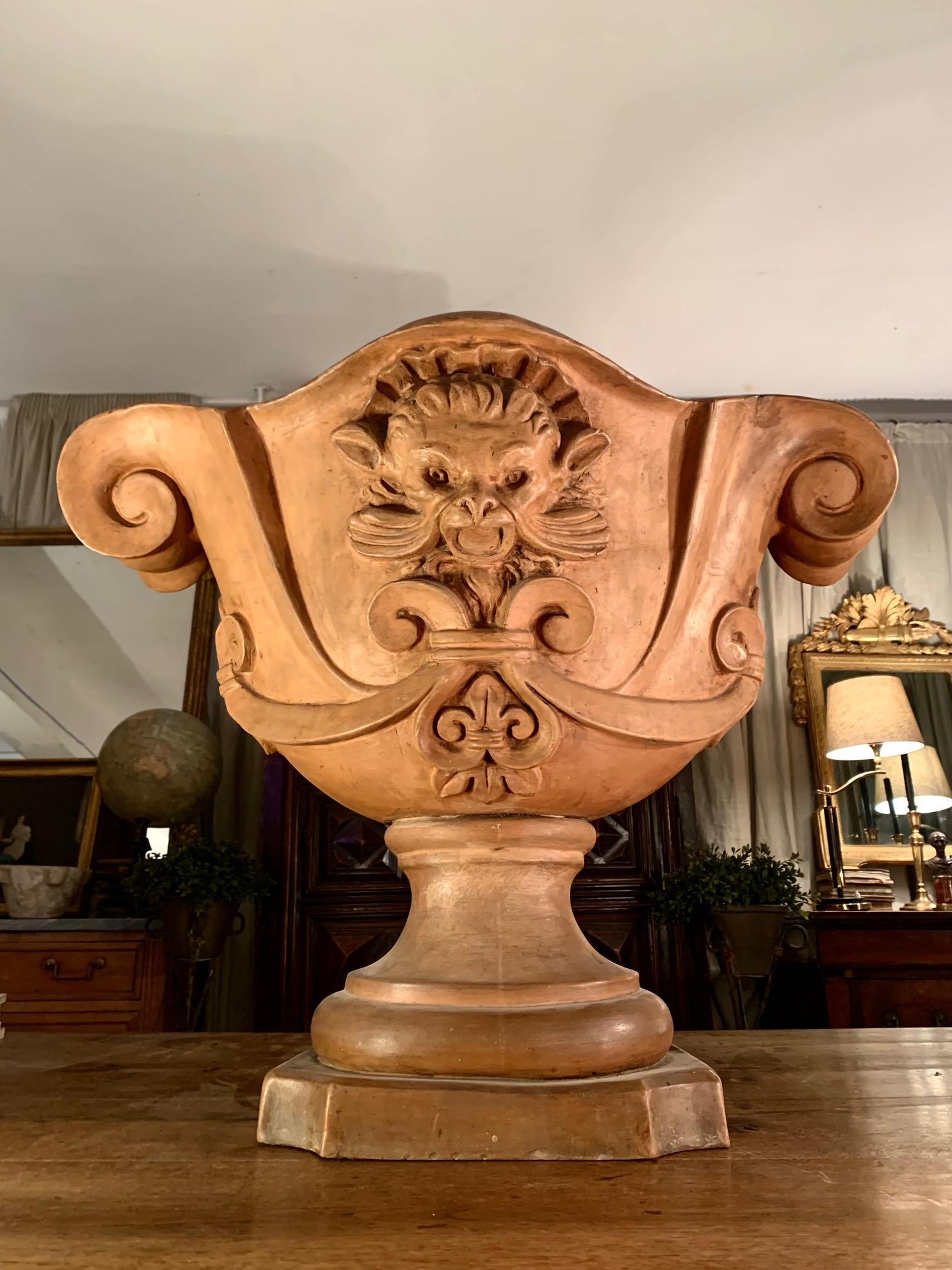 Dekorative Terrakotta-Vase/ Urne aus Italien, frühes 20. Jahrhundert im Angebot 8