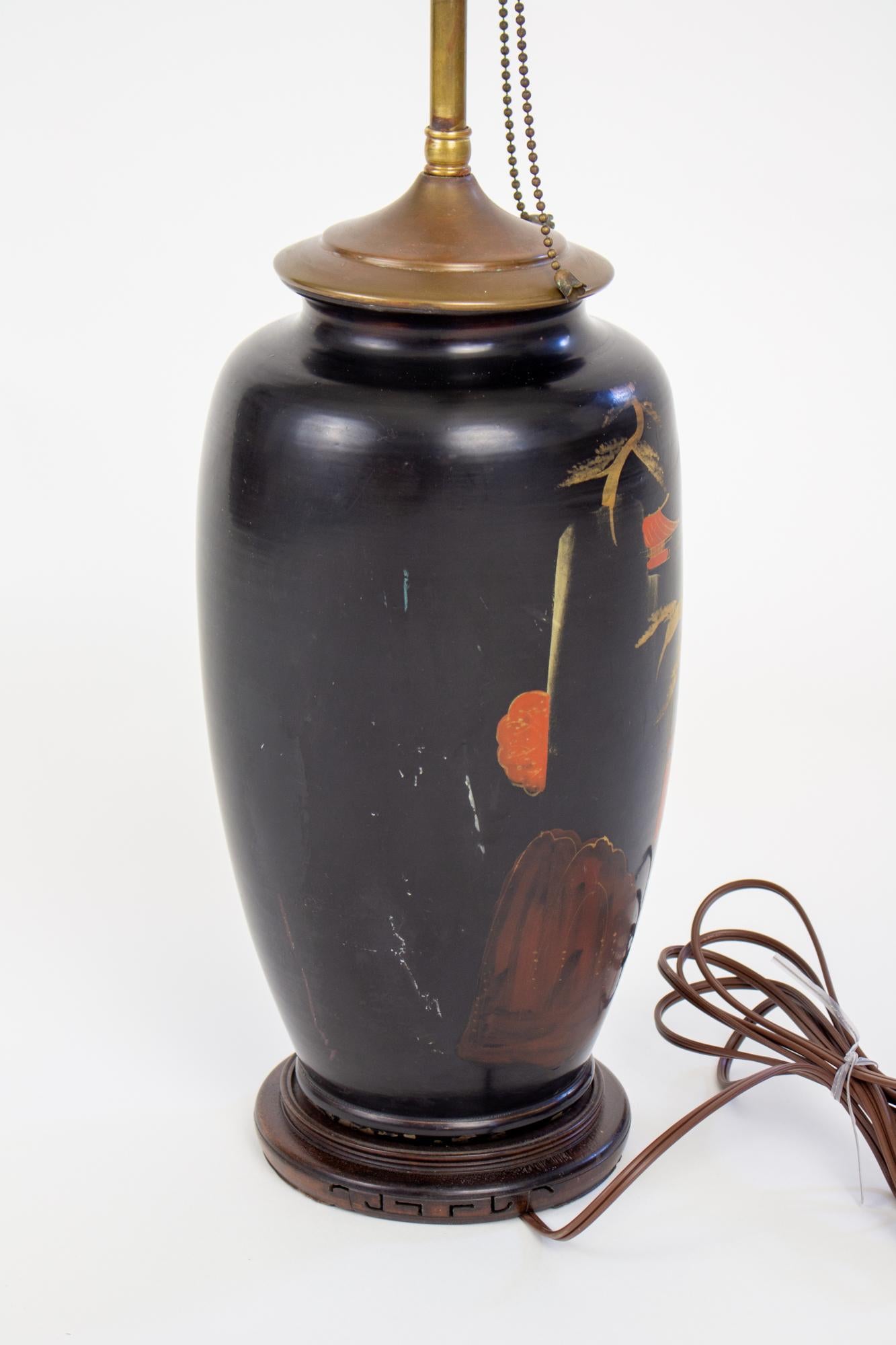 Japonisme Early 20th Century Japanese Black Lacquer Table Lamp For Sale