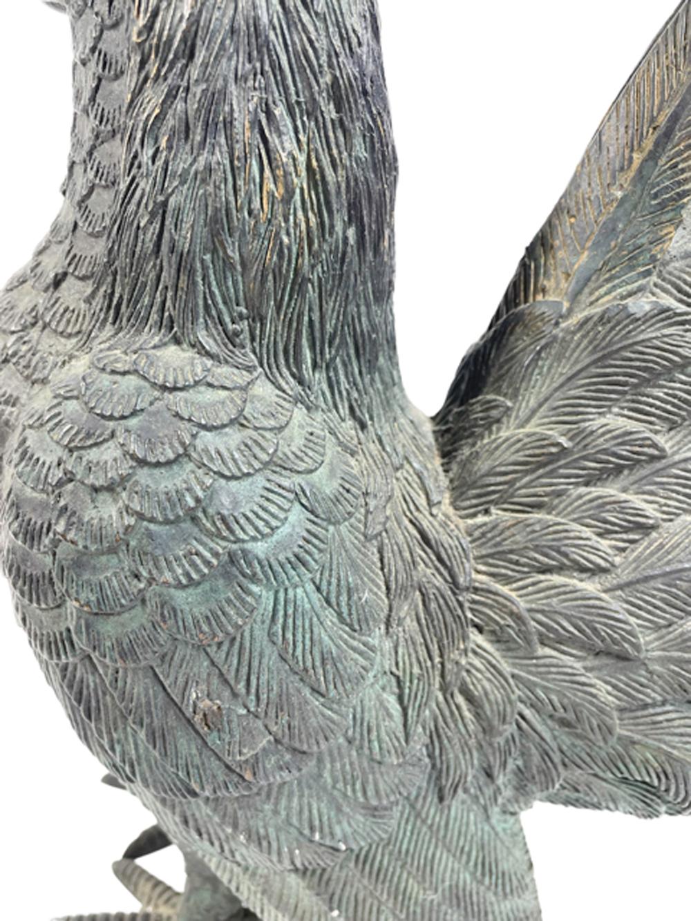 Japanische Bronzegussfigur eines Hahns aus dem frühen 20. im Zustand „Gut“ im Angebot in Chapel Hill, NC
