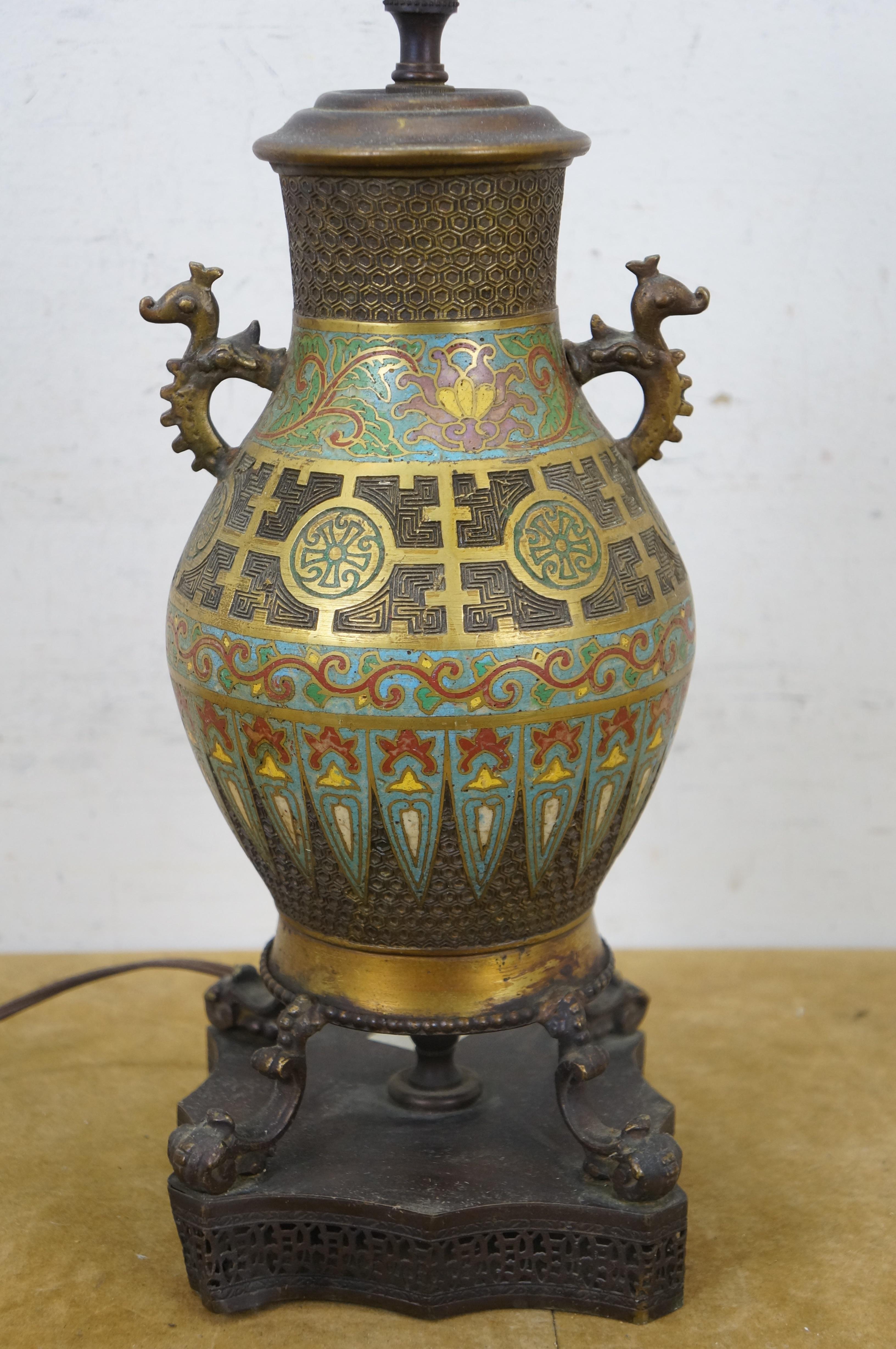 Lámpara Jarrón Urna Champleve Japonesa de Esmalte Cloisonné de principios del Siglo XX 30 Japonés en venta