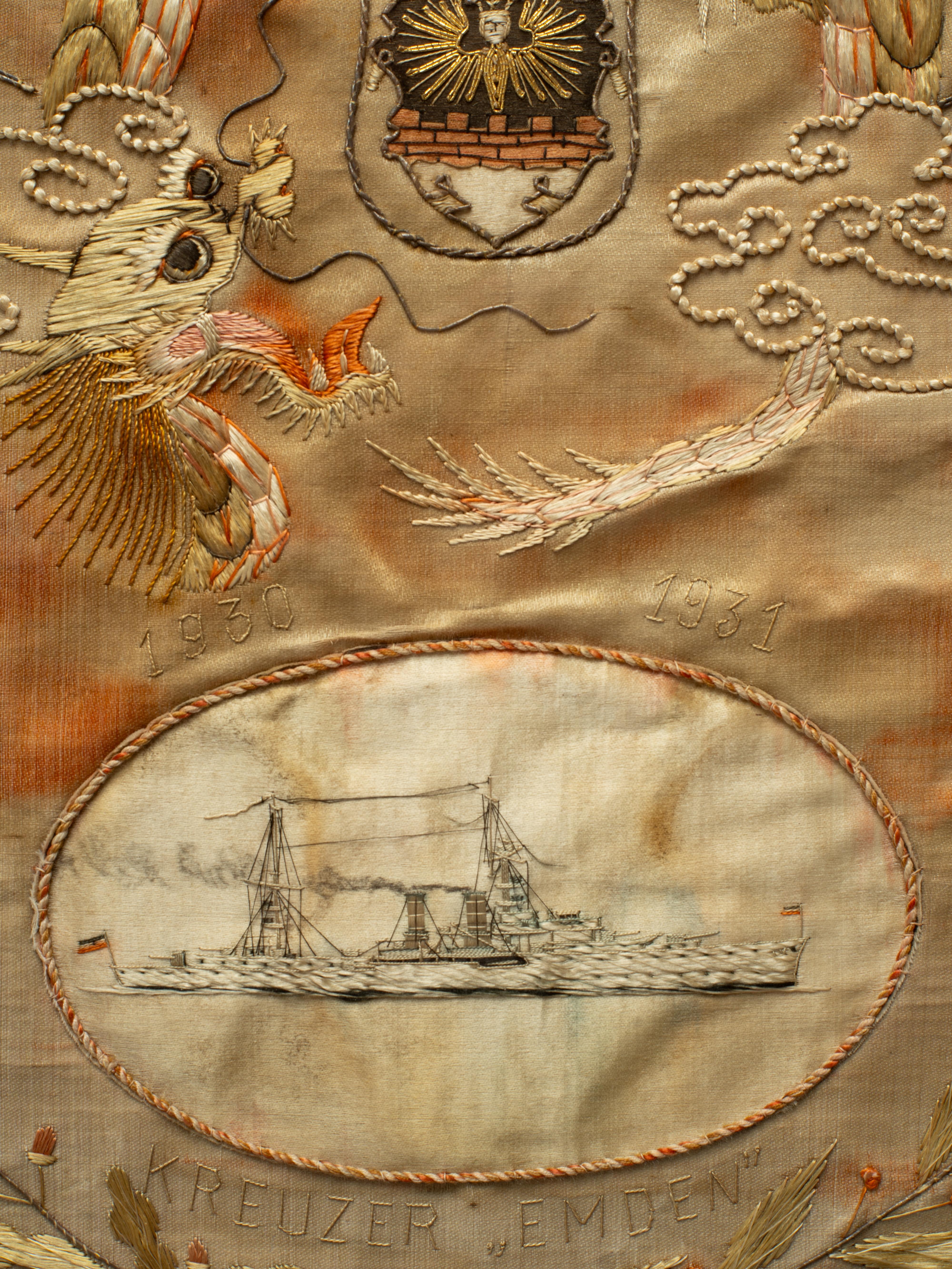 Early 20th Century Japanese Embroidered Military Souvenir en vente 5