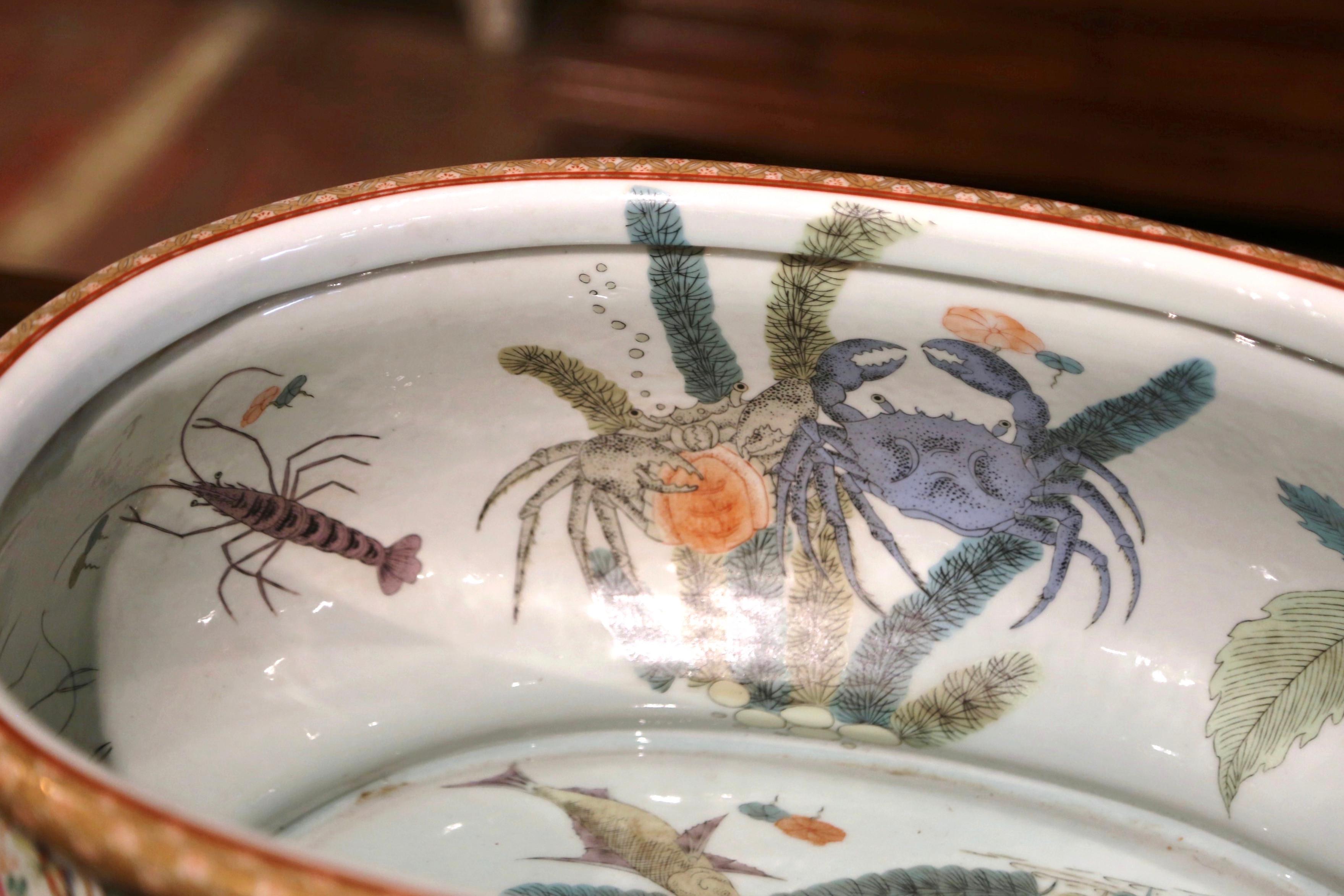 Early 20th Century Japanese Painted and Gilt Porcelain Foot Bath Bowl 4