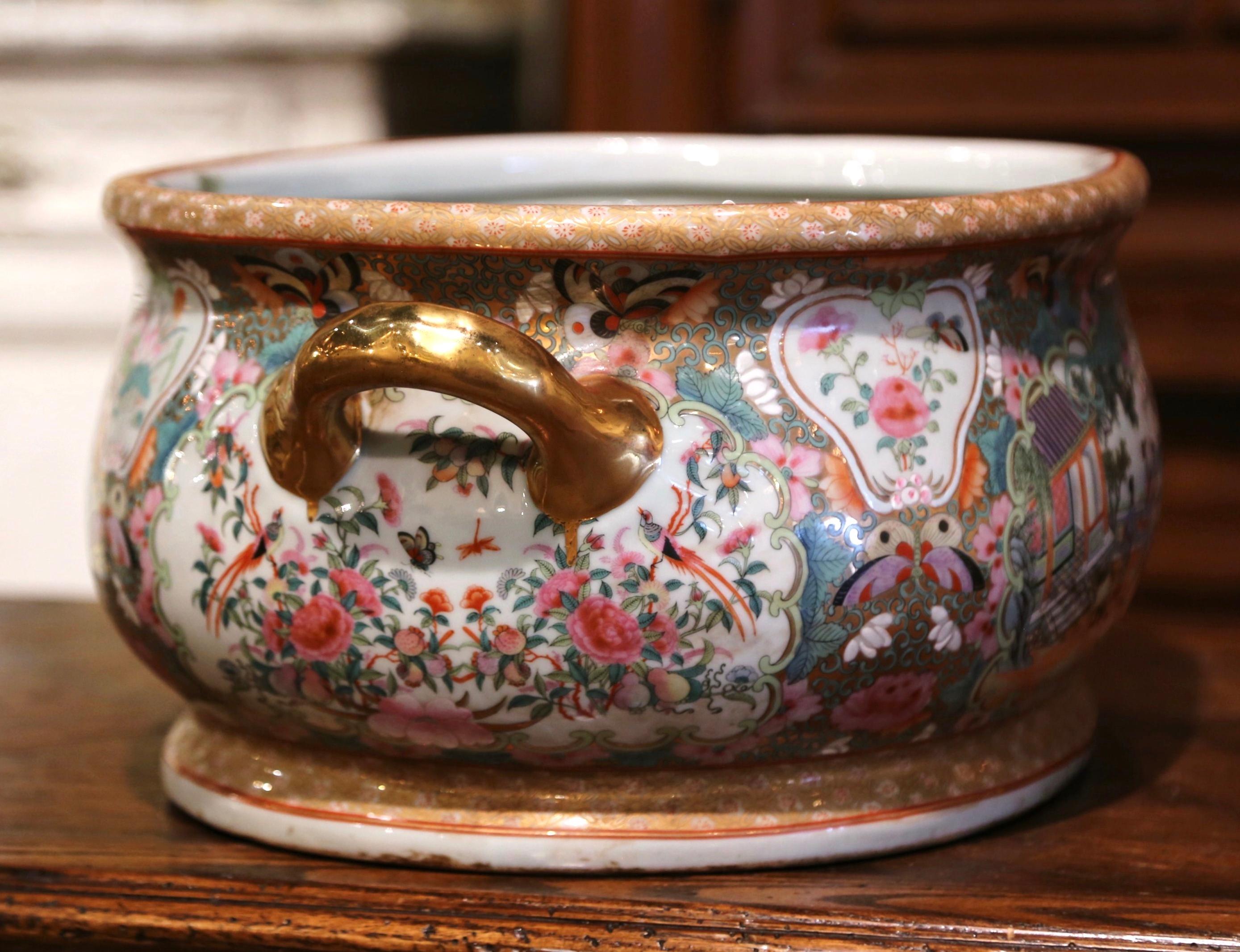 Early 20th Century Japanese Painted and Gilt Porcelain Foot Bath Bowl 6