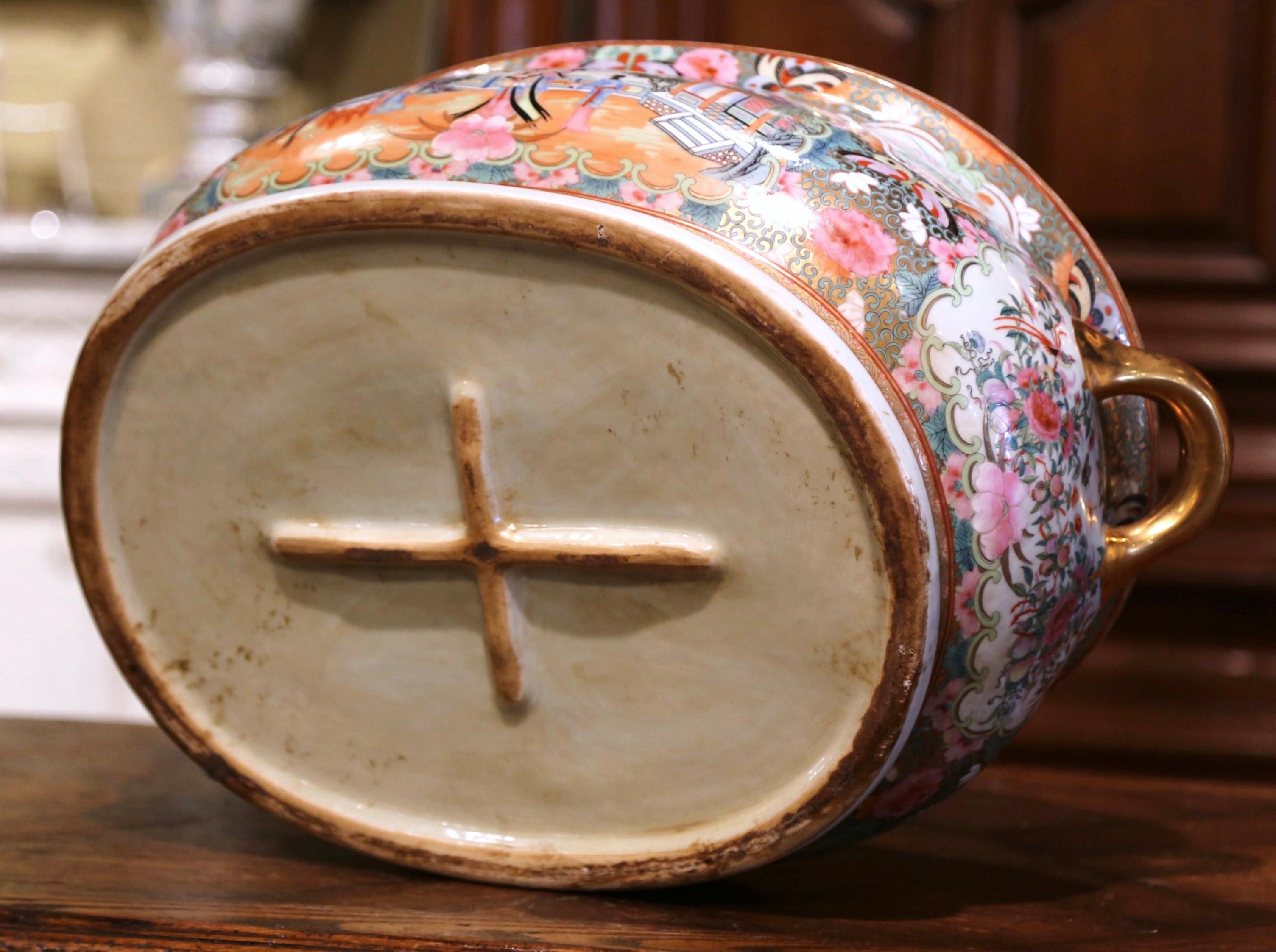 Early 20th Century Japanese Painted and Gilt Porcelain Foot Bath Bowl 7