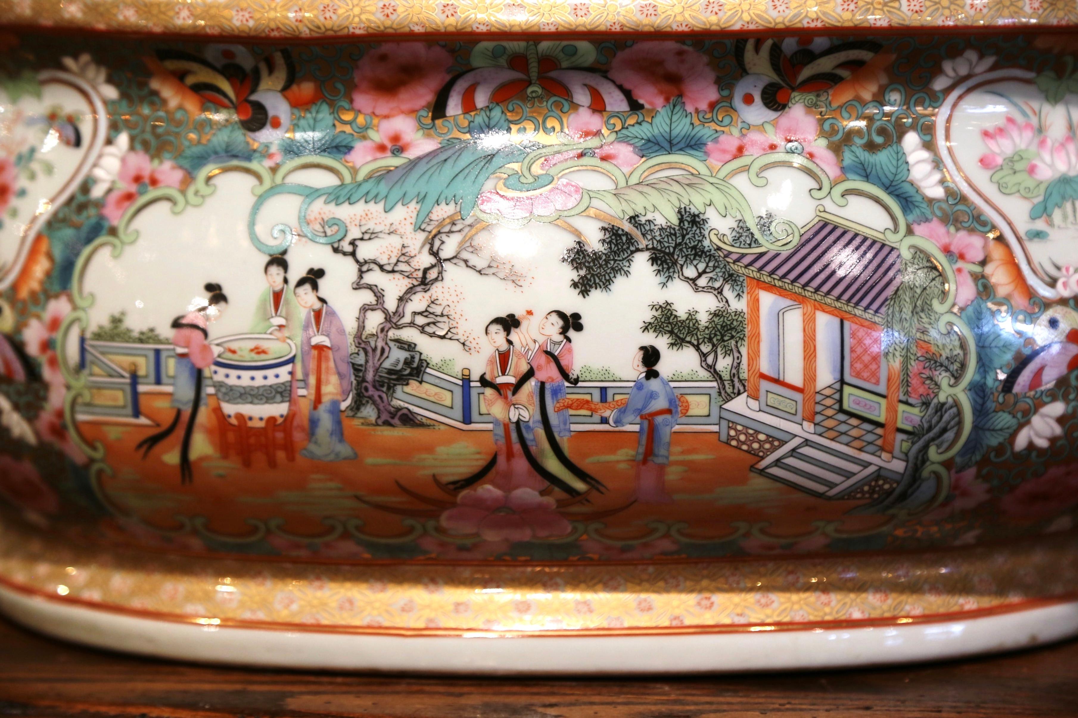 Early 20th Century Japanese Painted and Gilt Porcelain Foot Bath Bowl 2