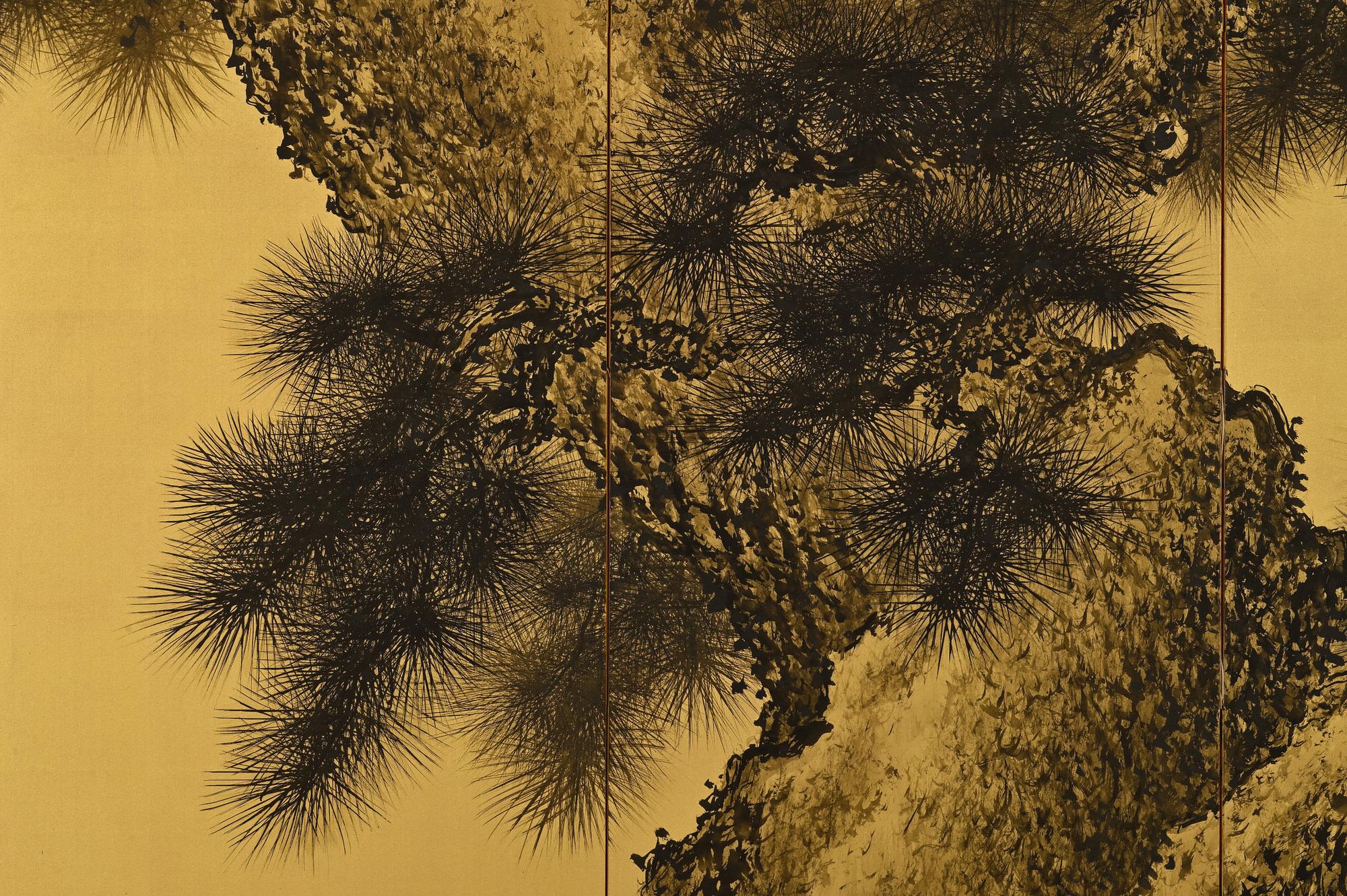 Showa Early 20th Century Japanese Screen Pair - Ink Pine Trees on Gold For Sale