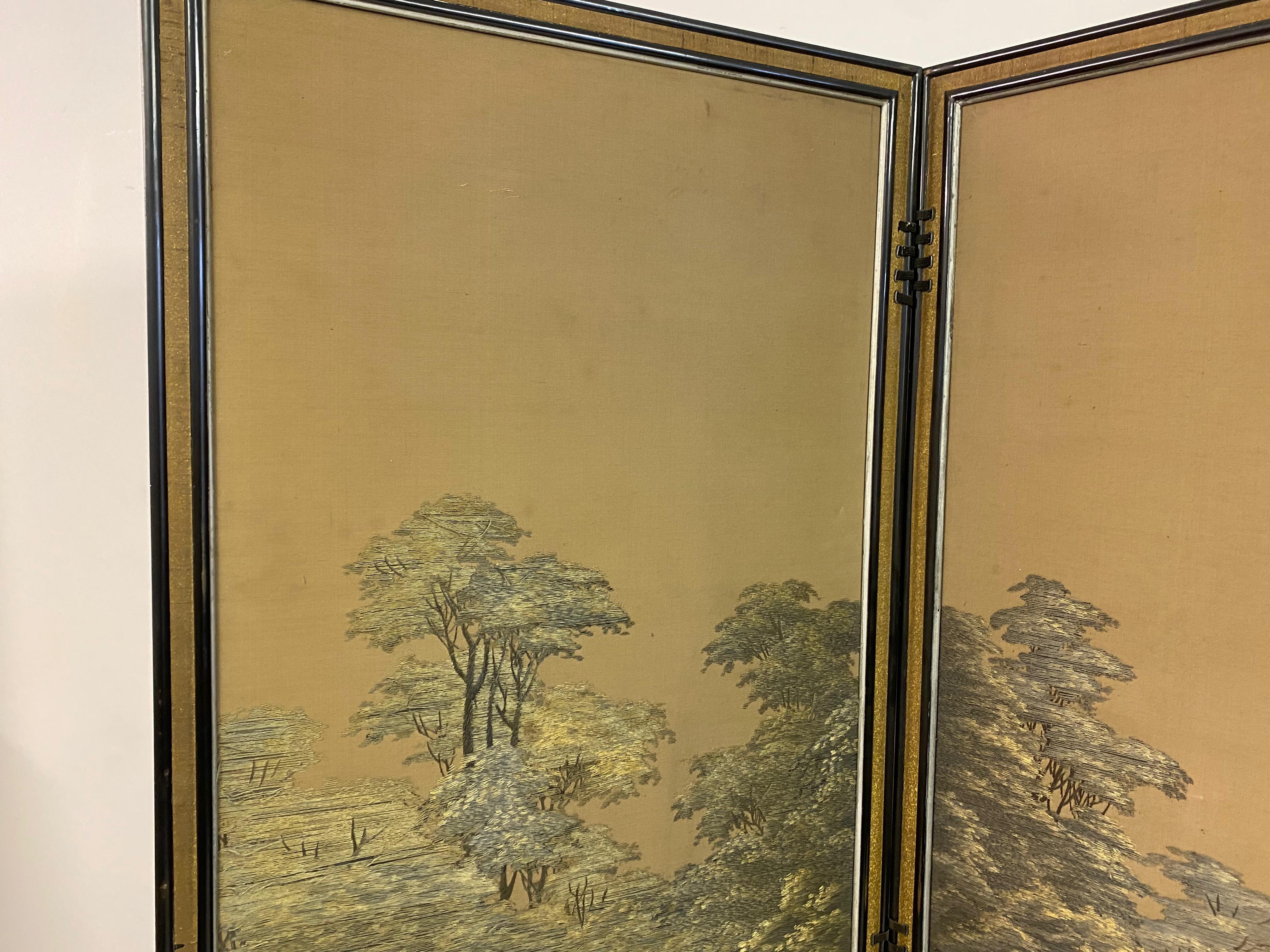 Early 20th Century Japanese Silk Screen 4