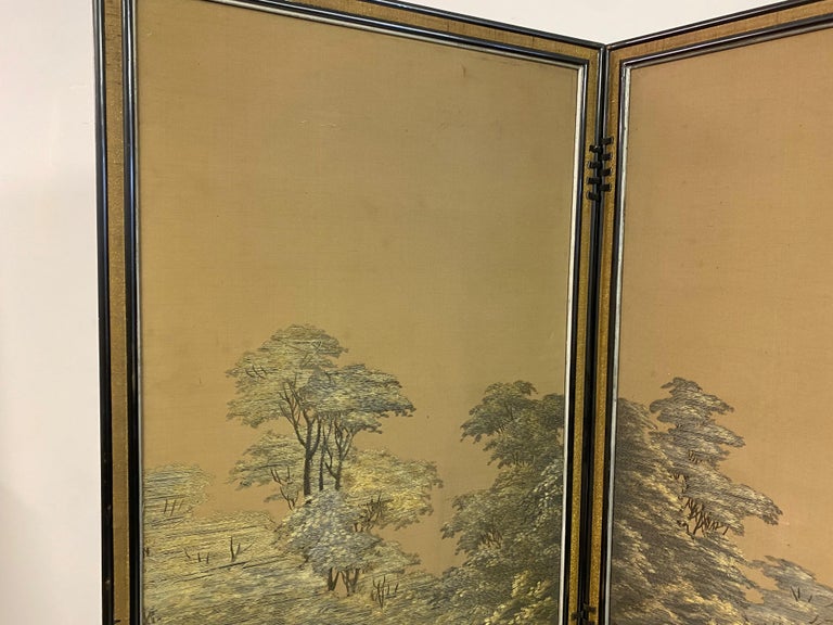 Early 20th Century Japanese Silk Screen For Sale at 1stDibs