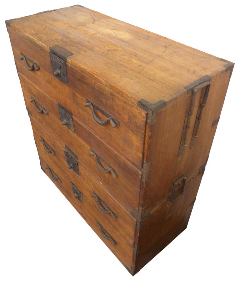 Early 20th Century Japanese Stacking Tansu Chests of Drawers In Good Condition In Los Angeles, CA