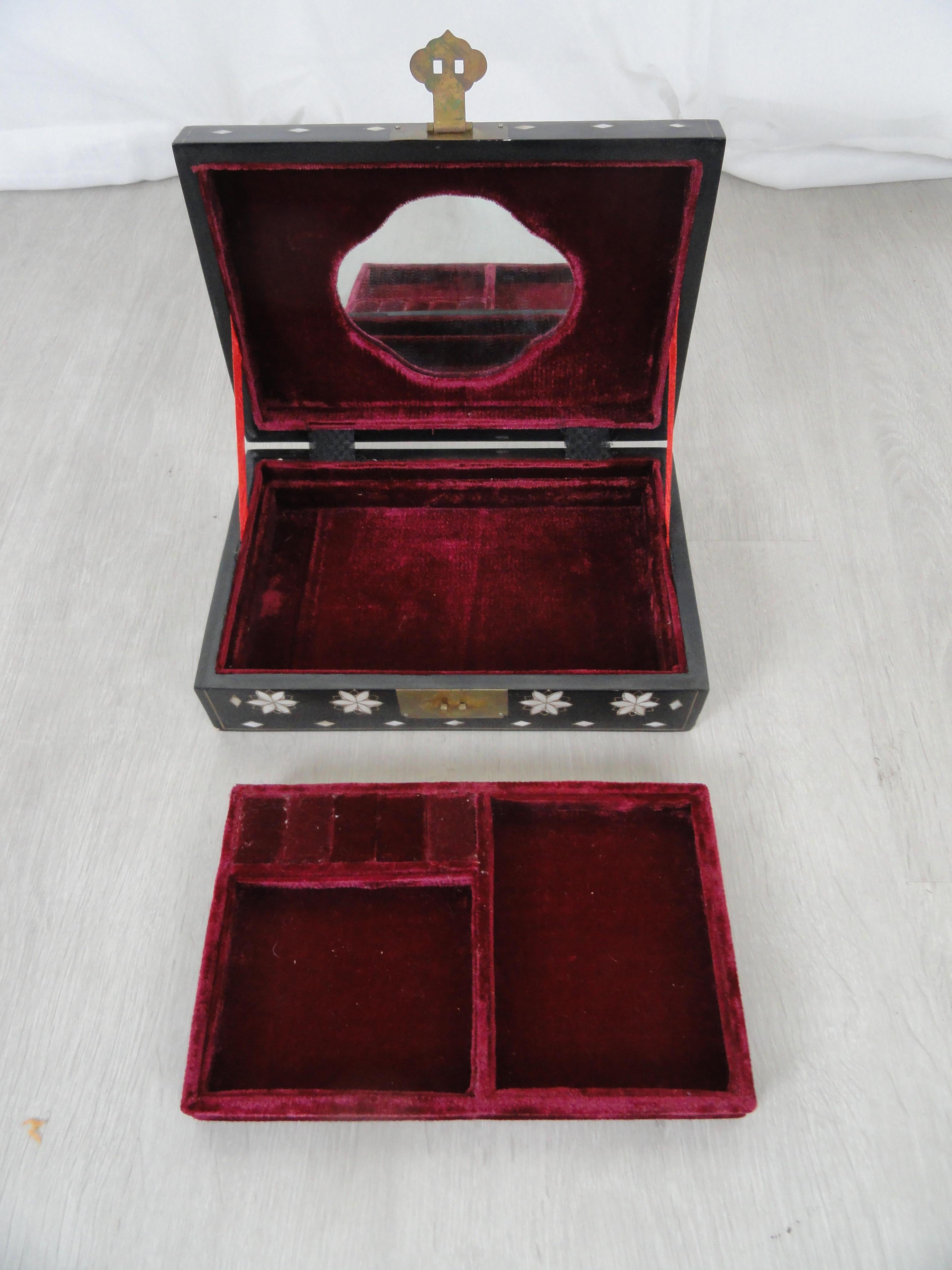 Wood Early 20th Century Jewelry Box For Sale