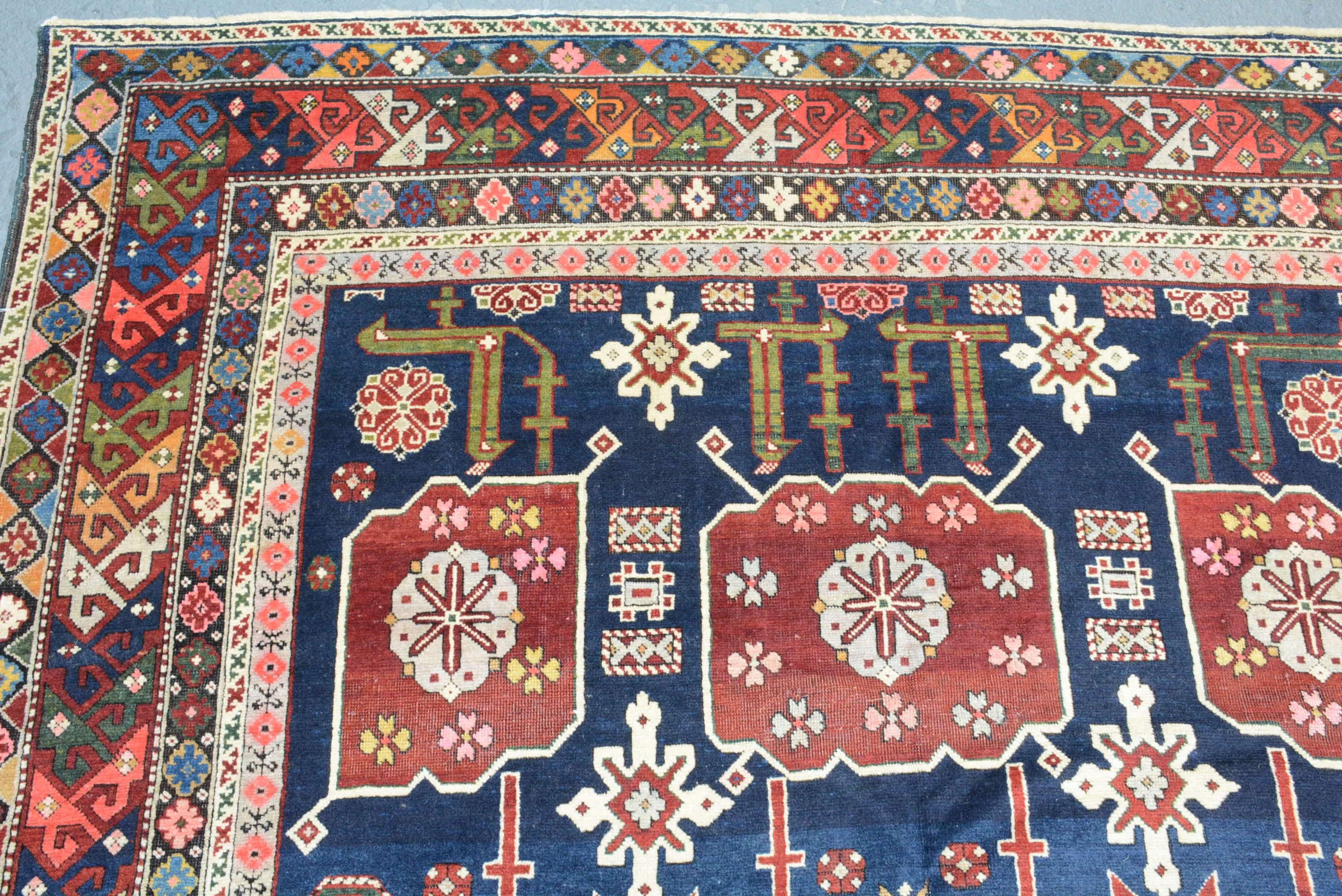 Kuba is the largest rug weaving centre in the Caucasus region. Located in the northeast near the Caspian Sea, this area is known for producing rugs with medium-density, low piles on solid foundations. Karagashli is a small town in the northern part