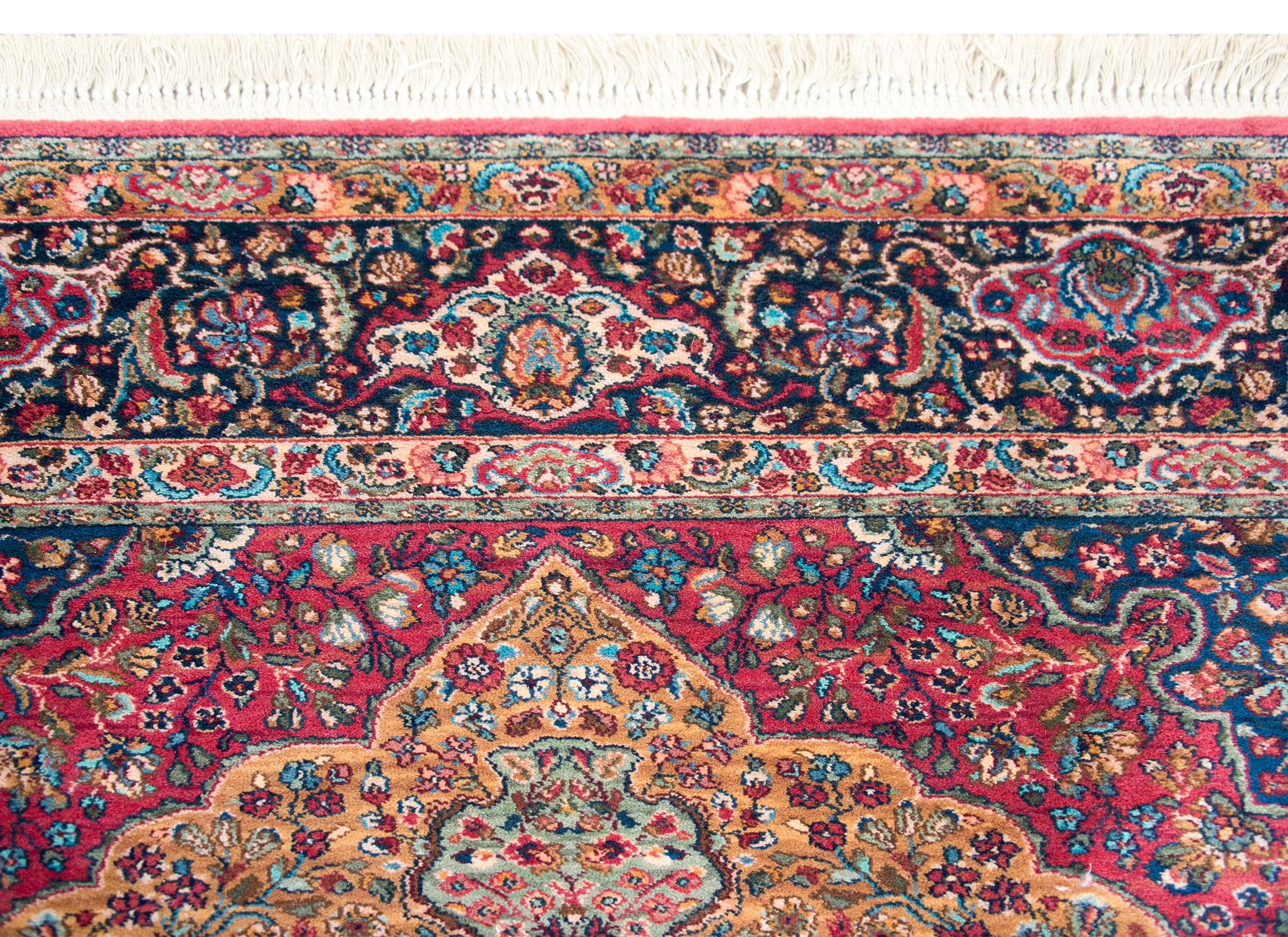 Early 20th Century Karastan-Style Rug For Sale 2