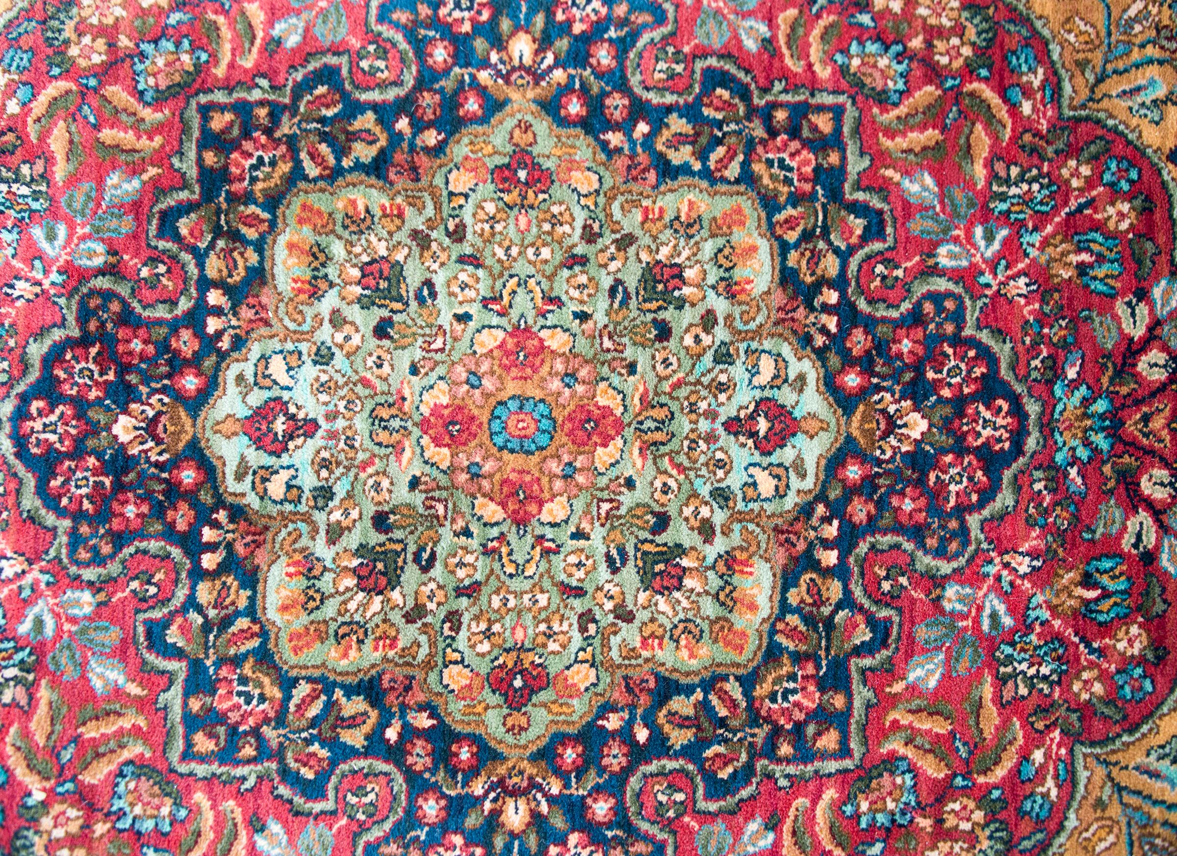 Mid-20th Century Early 20th Century Karastan-Style Rug For Sale