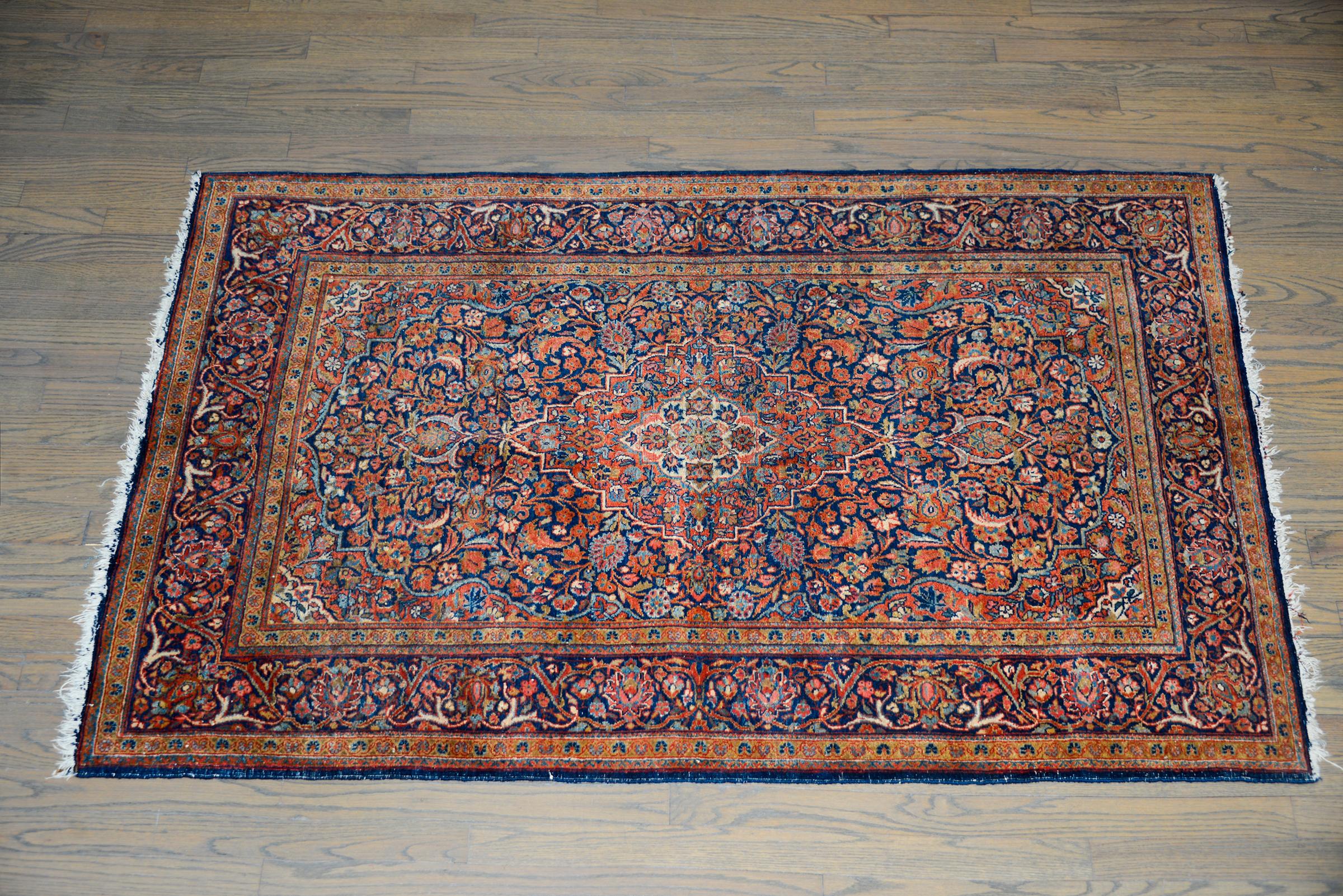 Early 20th Century Kashan Rug For Sale 6