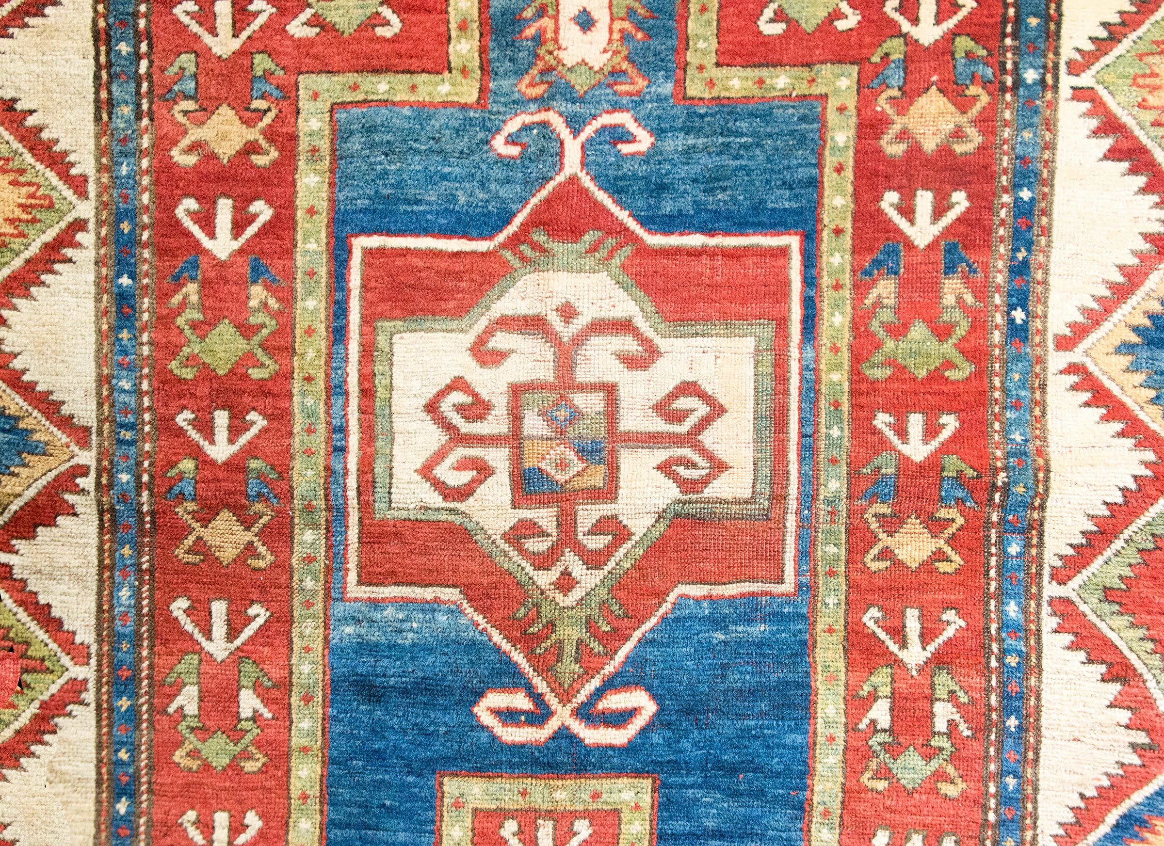 Tapis de prière kazak du début du 20e siècle en vente 1