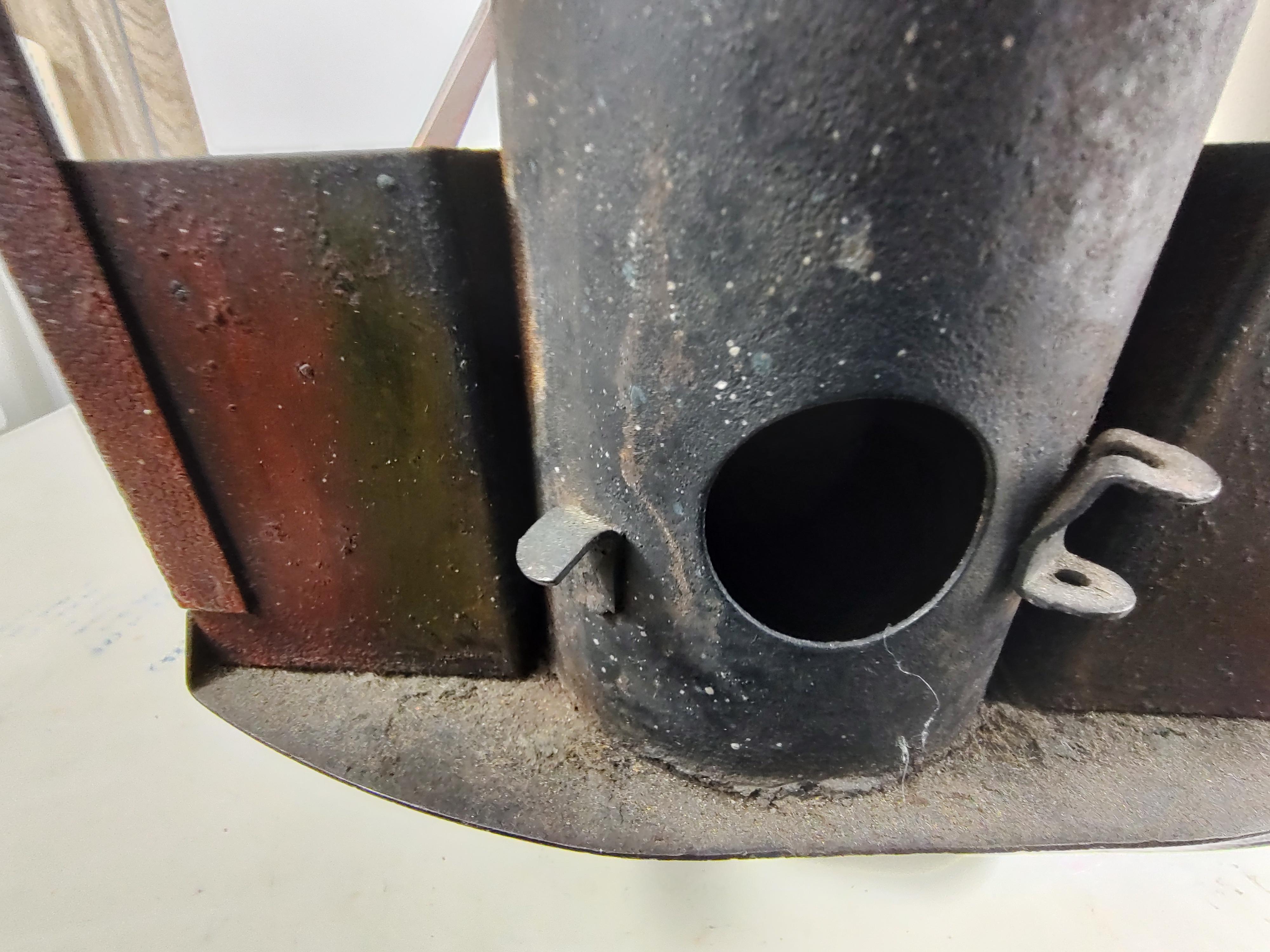 Jouet à vapeur en acier pressé du début du XXe siècle, clé de voûte en vente 4